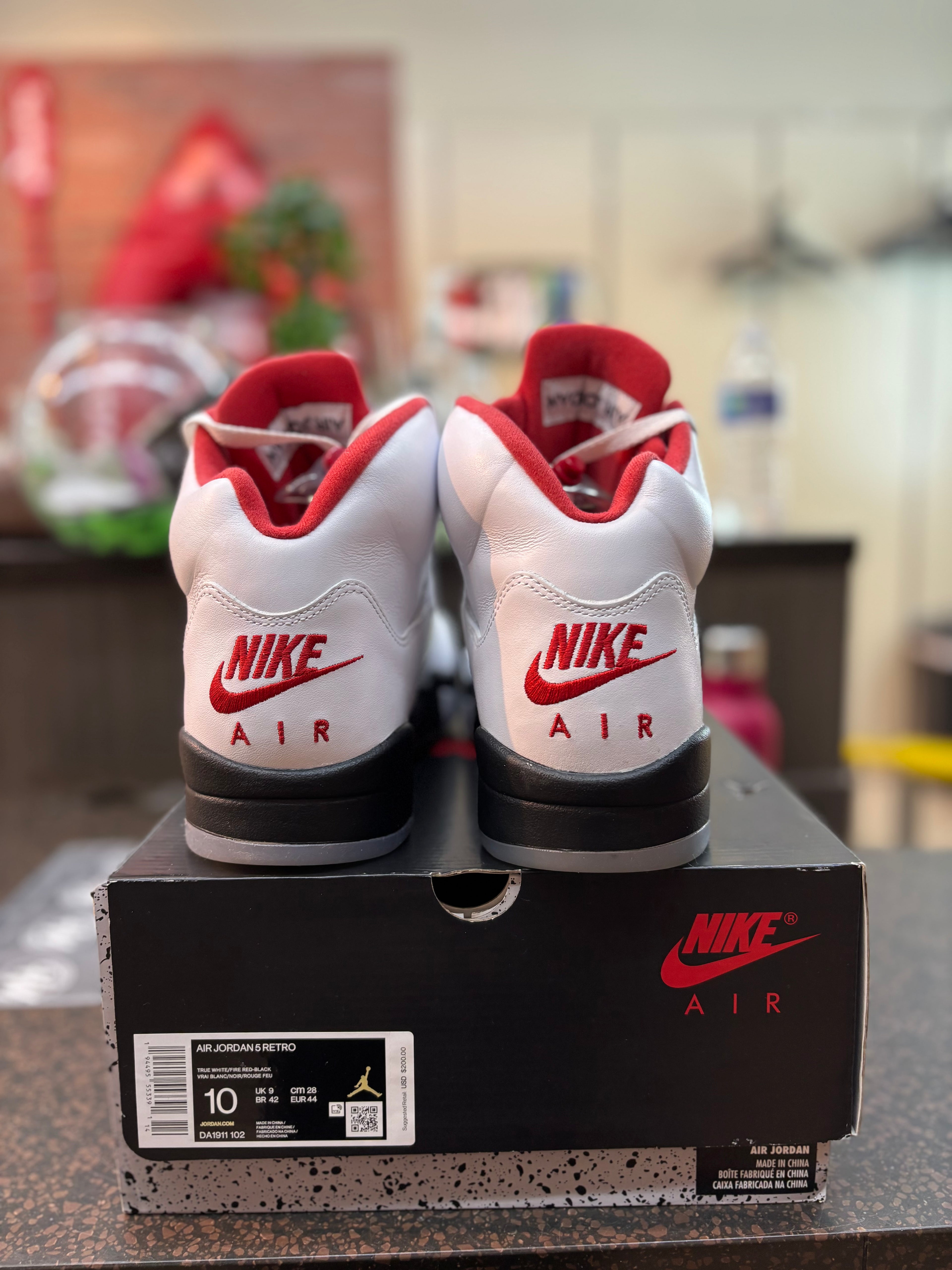 Jordan 5 "Fire Red" (2020) Size 10 Pre Owned