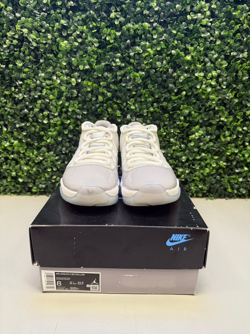 Jordan 11 Low "Cement Grey" Size 8 Preowned