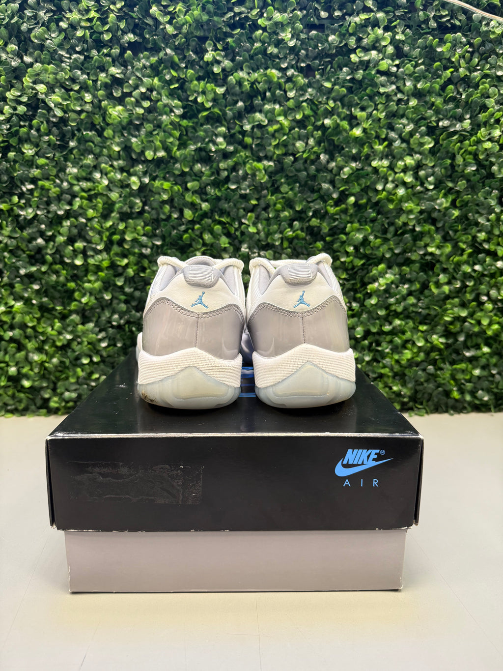 Jordan 11 Low "Cement Grey" Size 8 Preowned