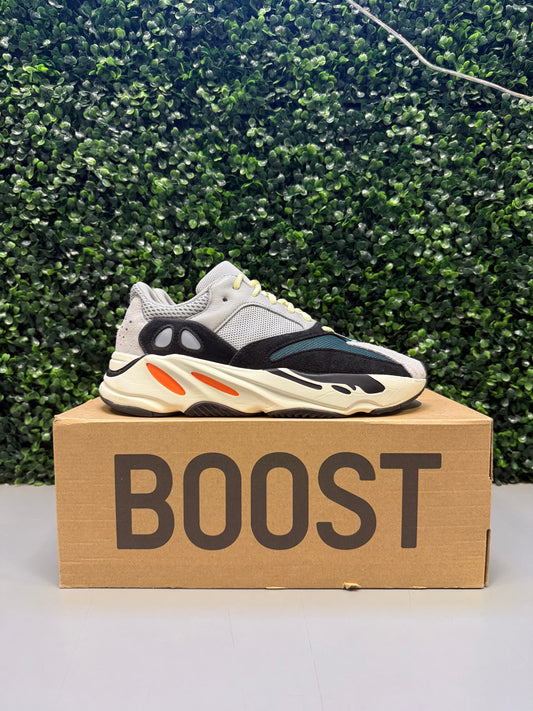 Yeezy 700 "Wave Runner" Size 10.5 Preowned