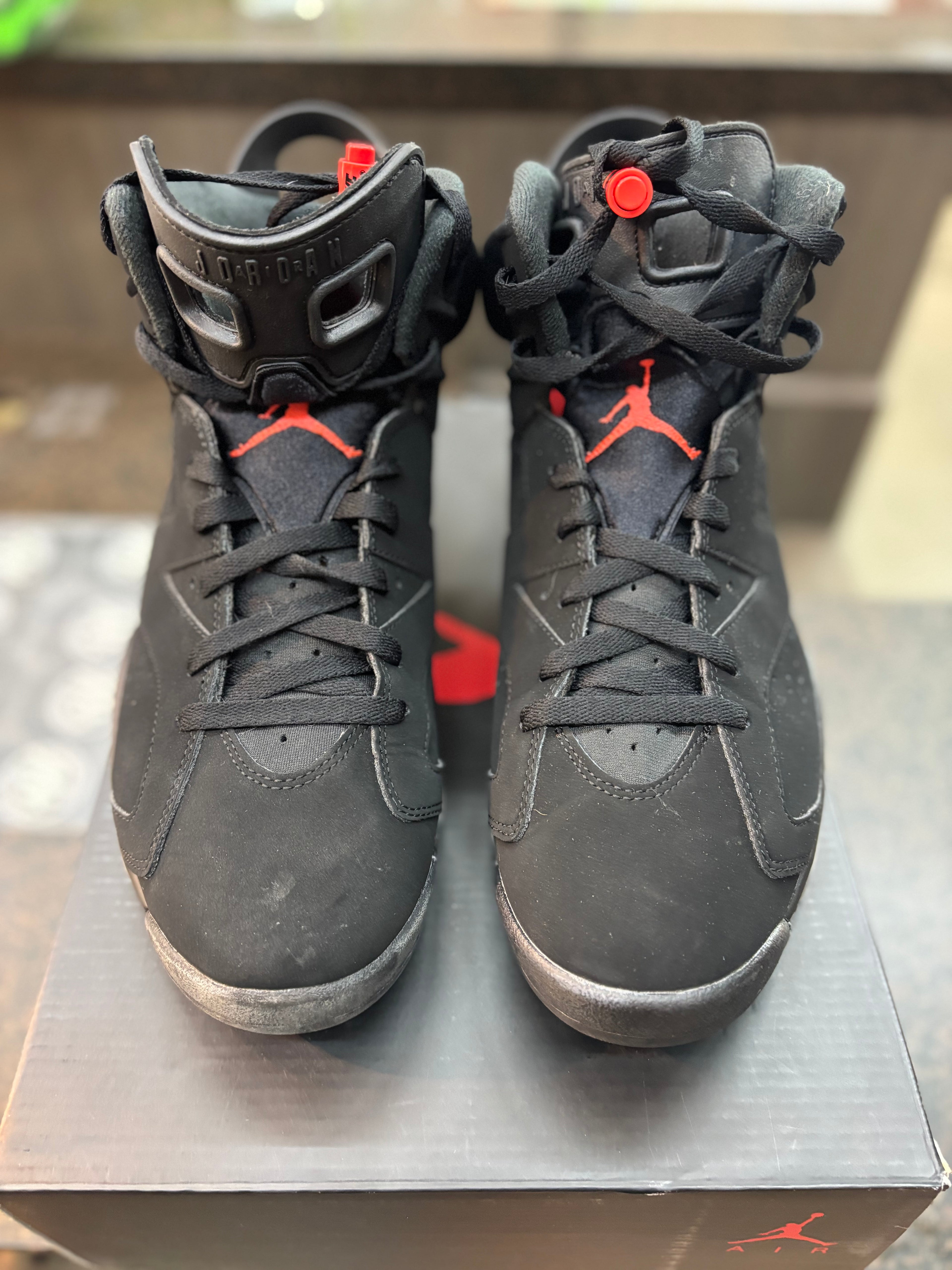 Jordan 6 "Black Infrared" Size 10.5 Pre Owned