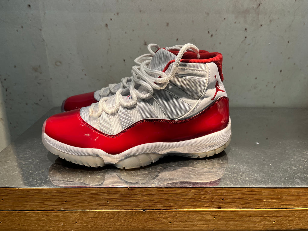 Jordan 11 "Cherry" Size 9.5 Preowned