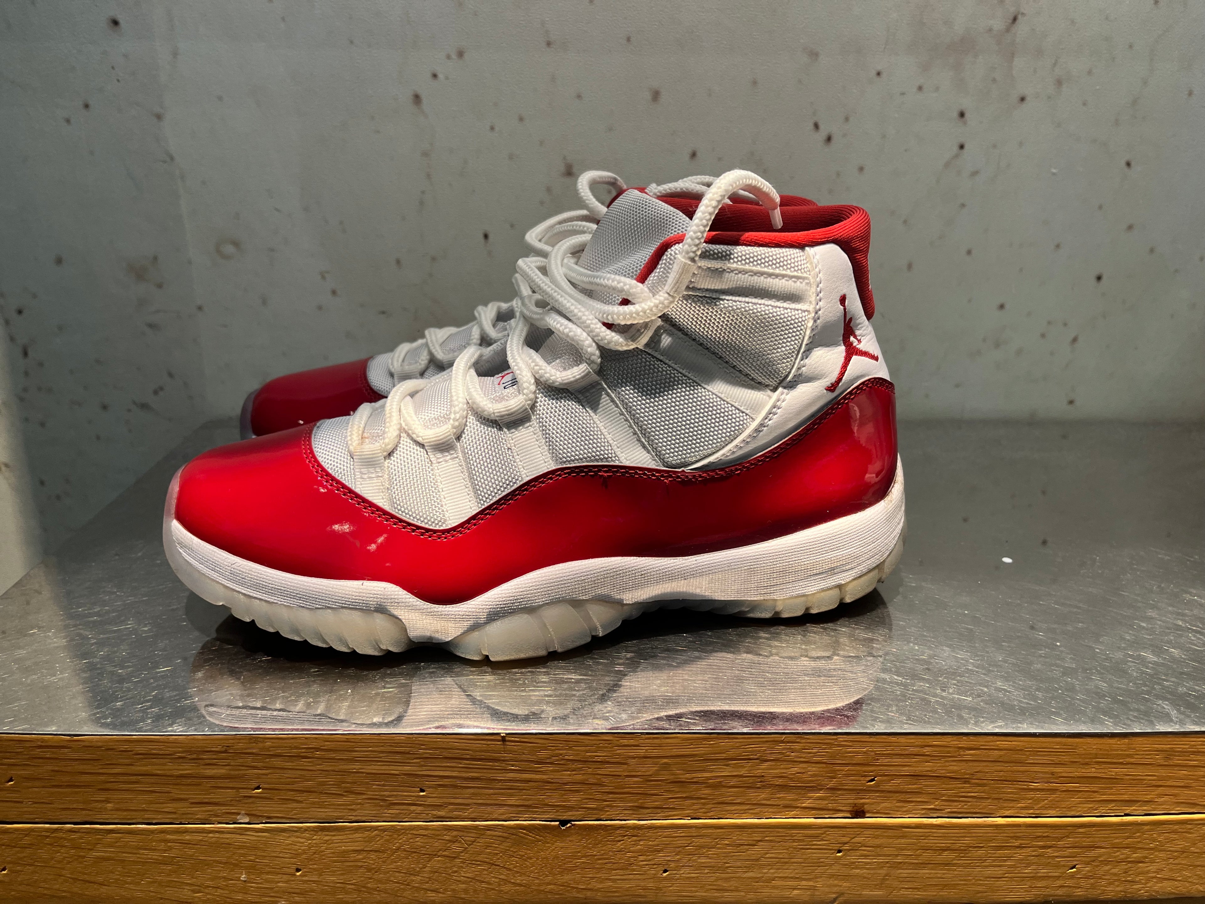 Jordan 11 "Cherry" Size 9.5 Preowned
