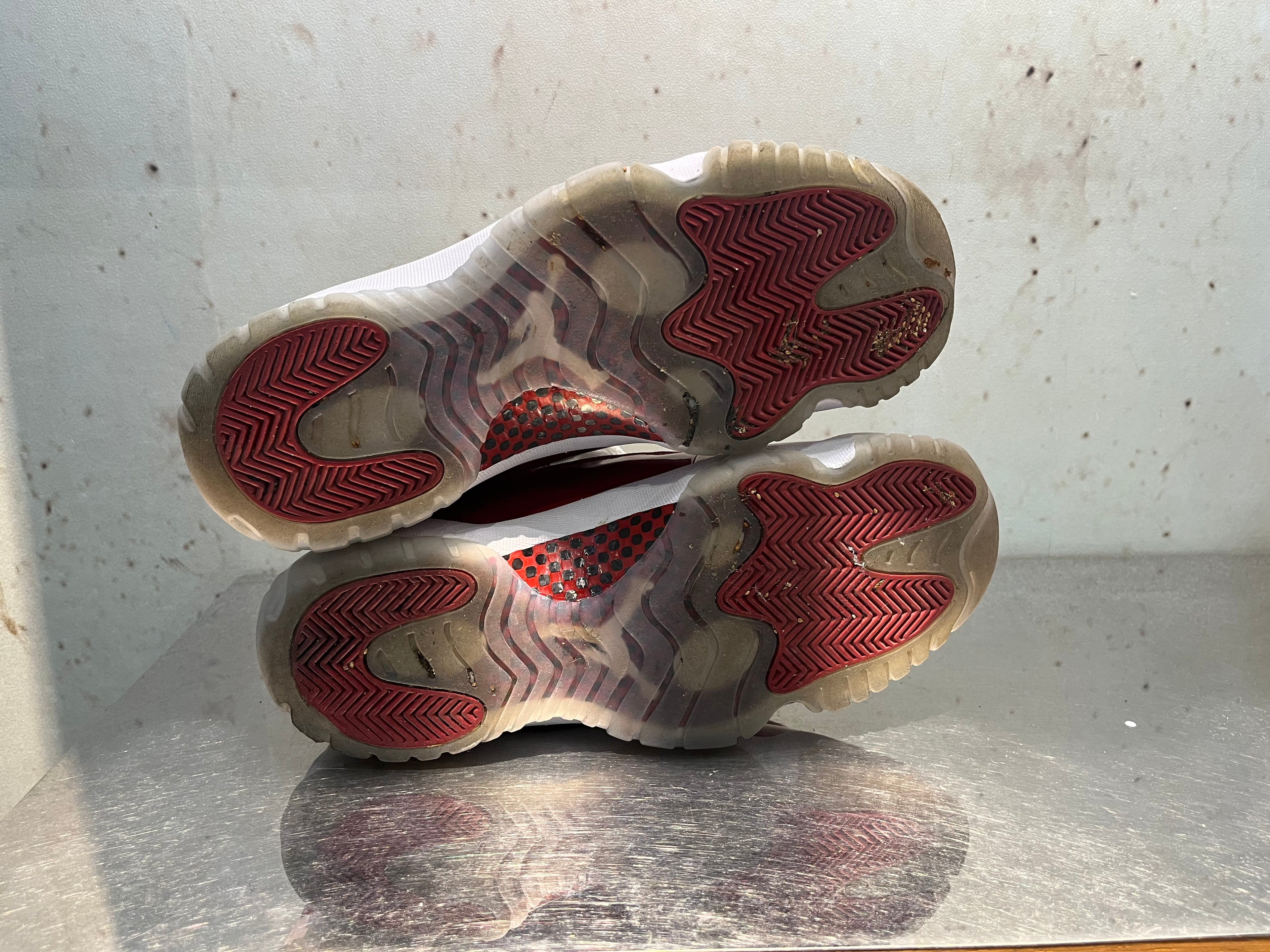 Jordan 11 "Cherry" Size 9.5 Preowned