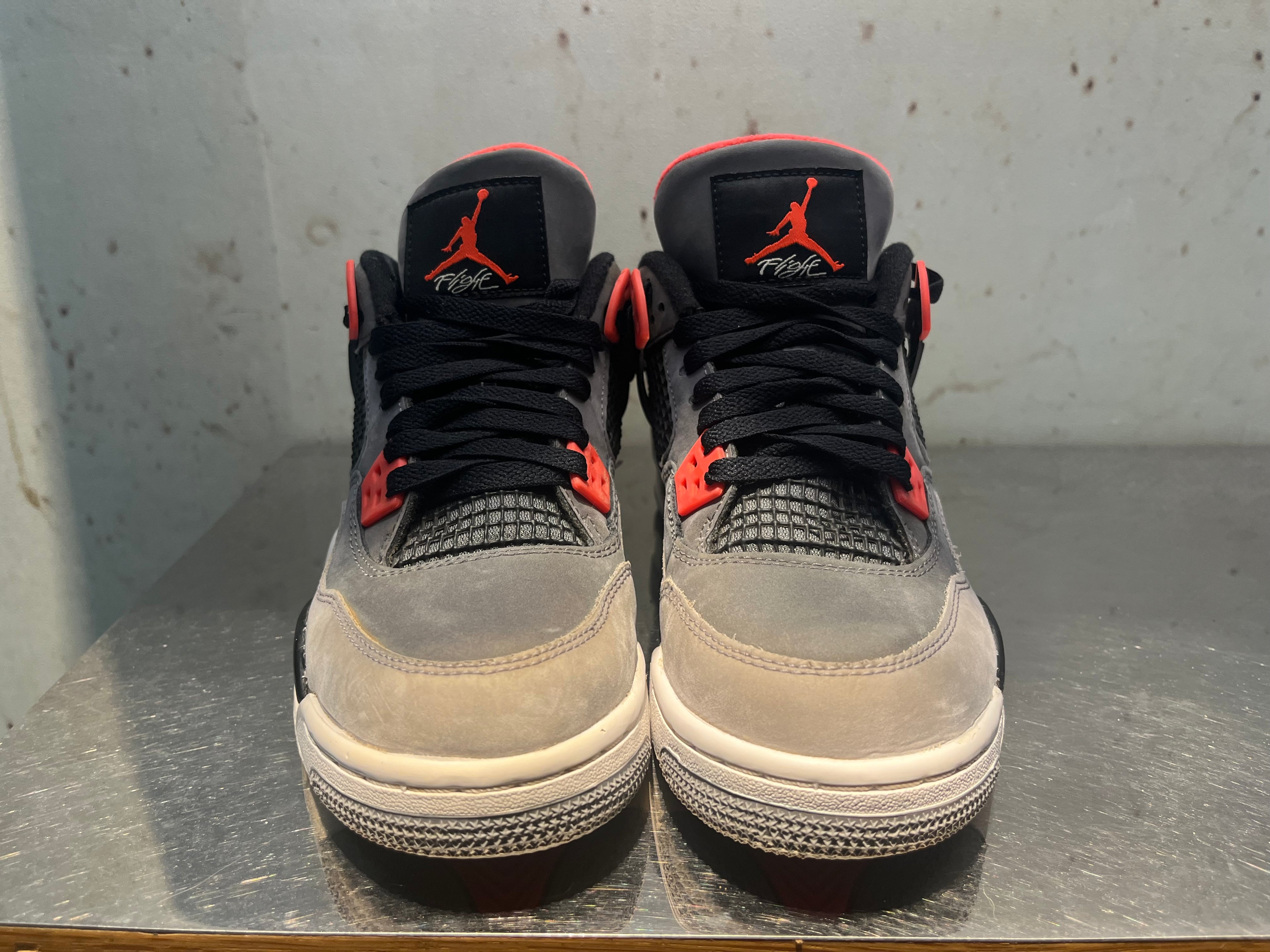 Jordan 4 "Infrared" Size 5.5y Preowned