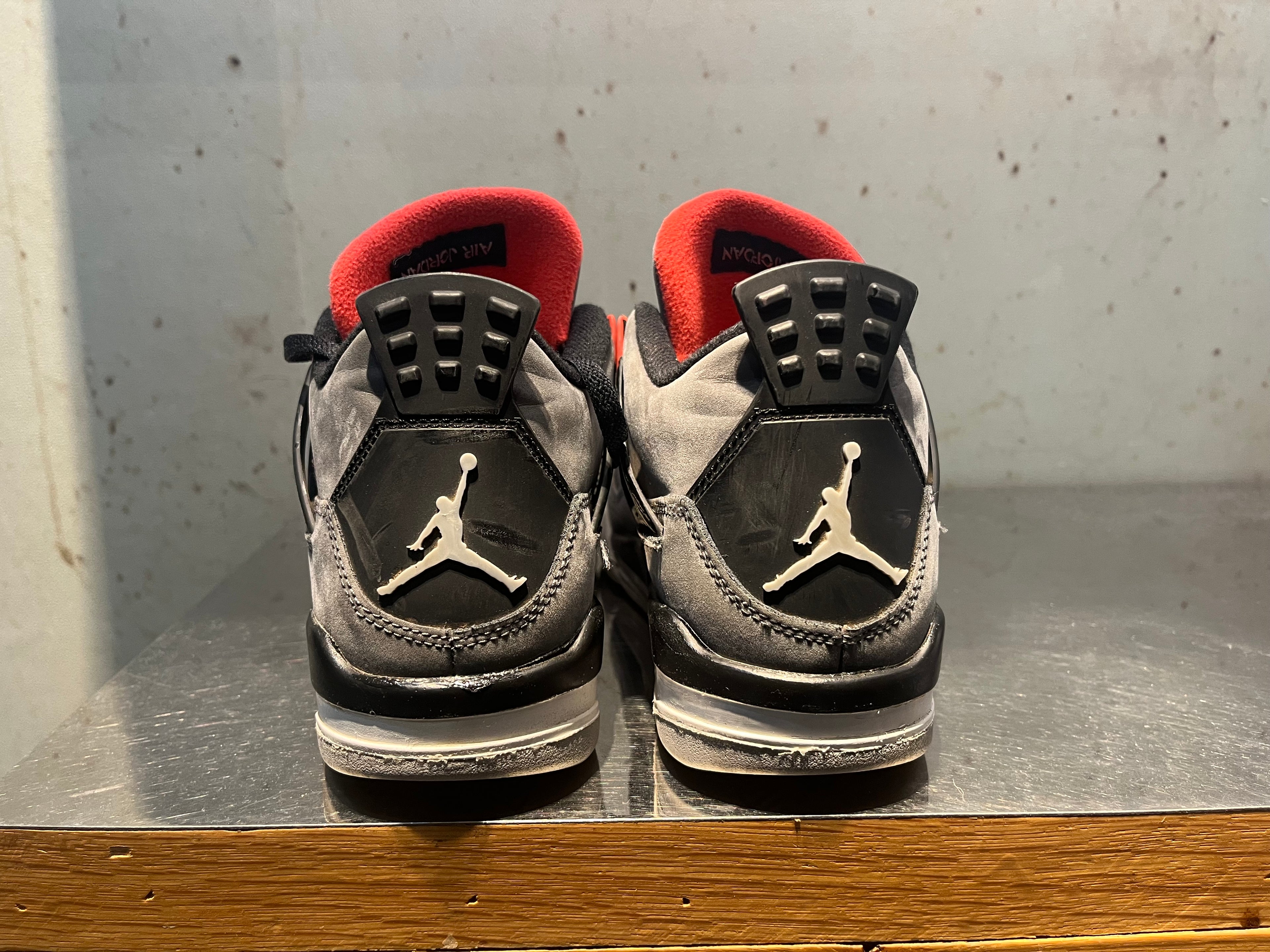 Jordan 4 "Infrared" Size 5.5y Preowned
