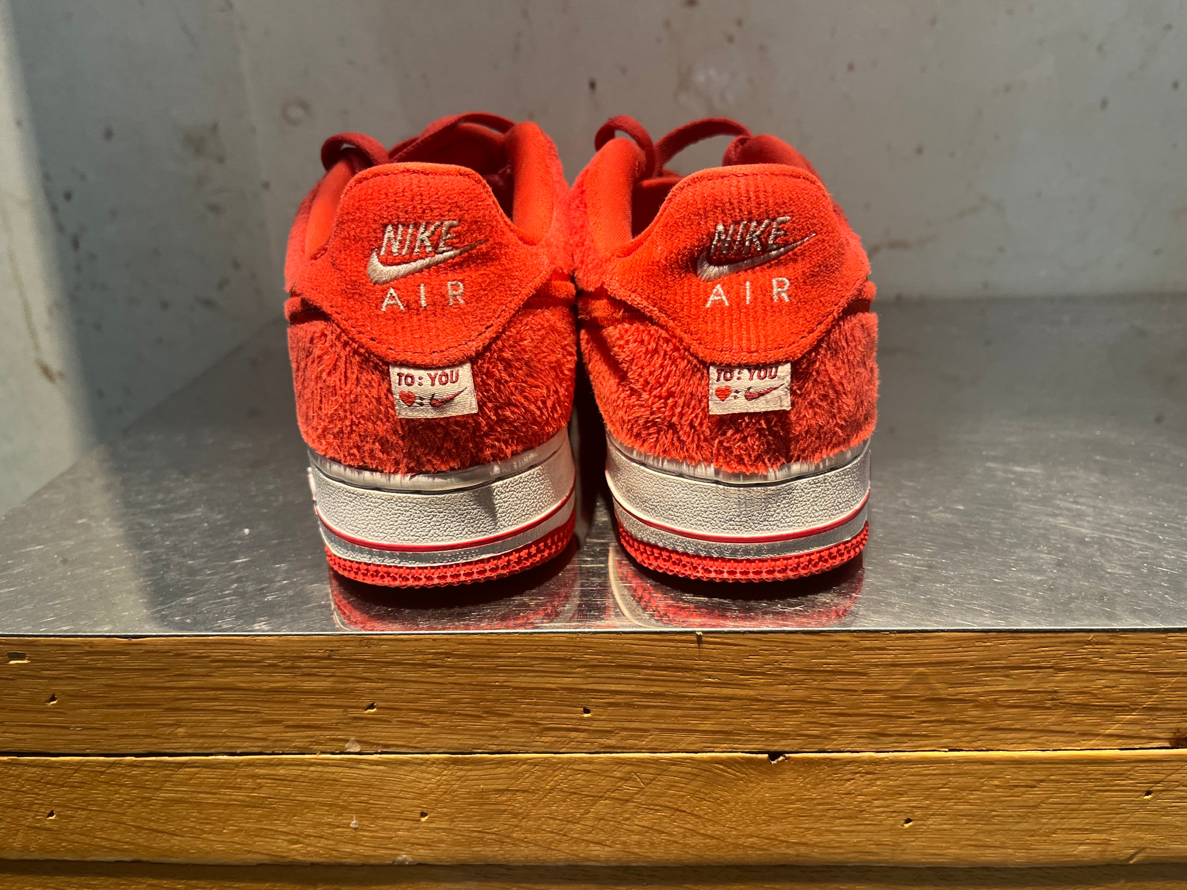 Air Force 1 "Velvet Red" Size 5.5y Preowned