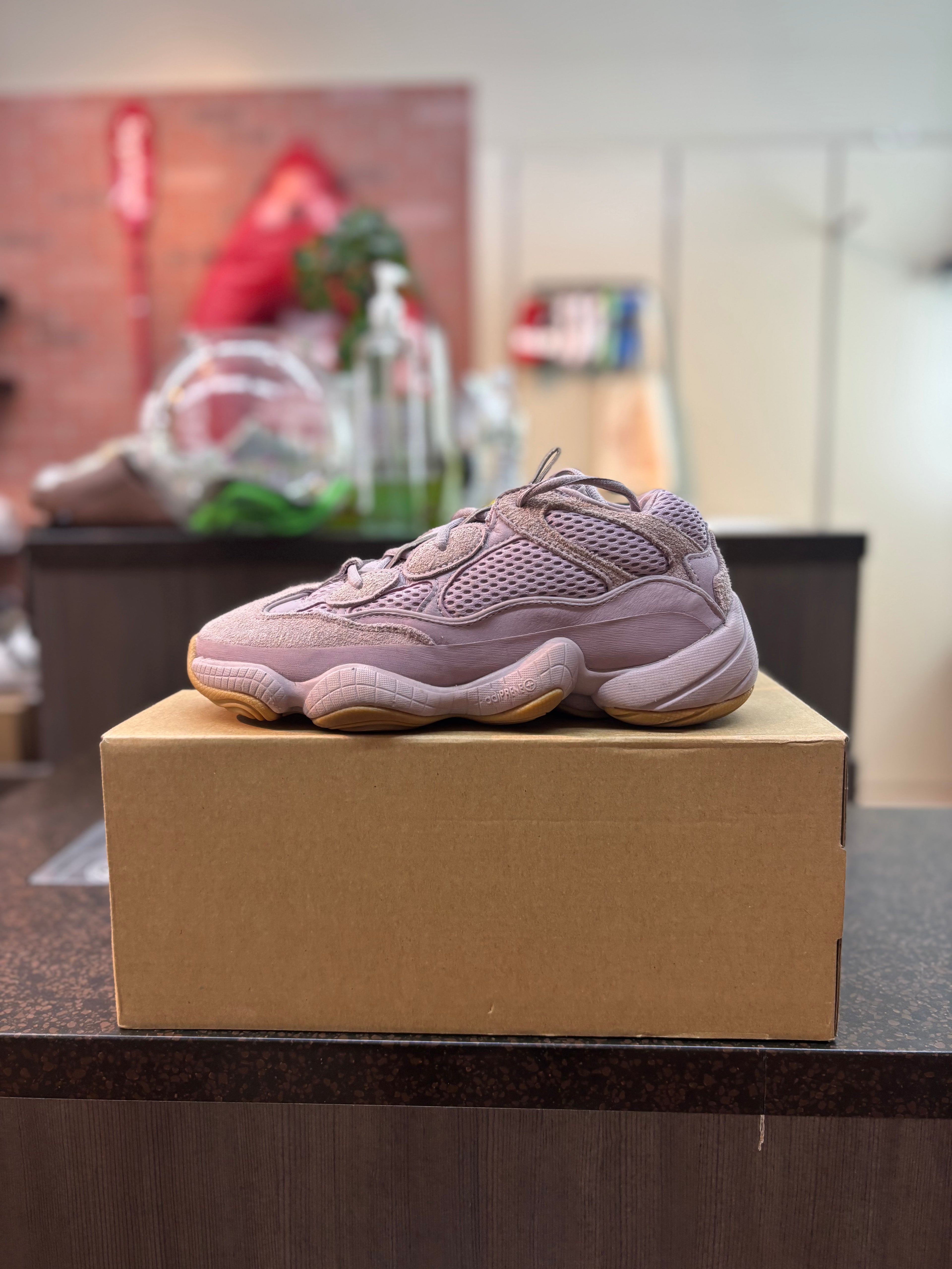 Yeezy 500 "Soft Vision" Size 6 Pre Owned