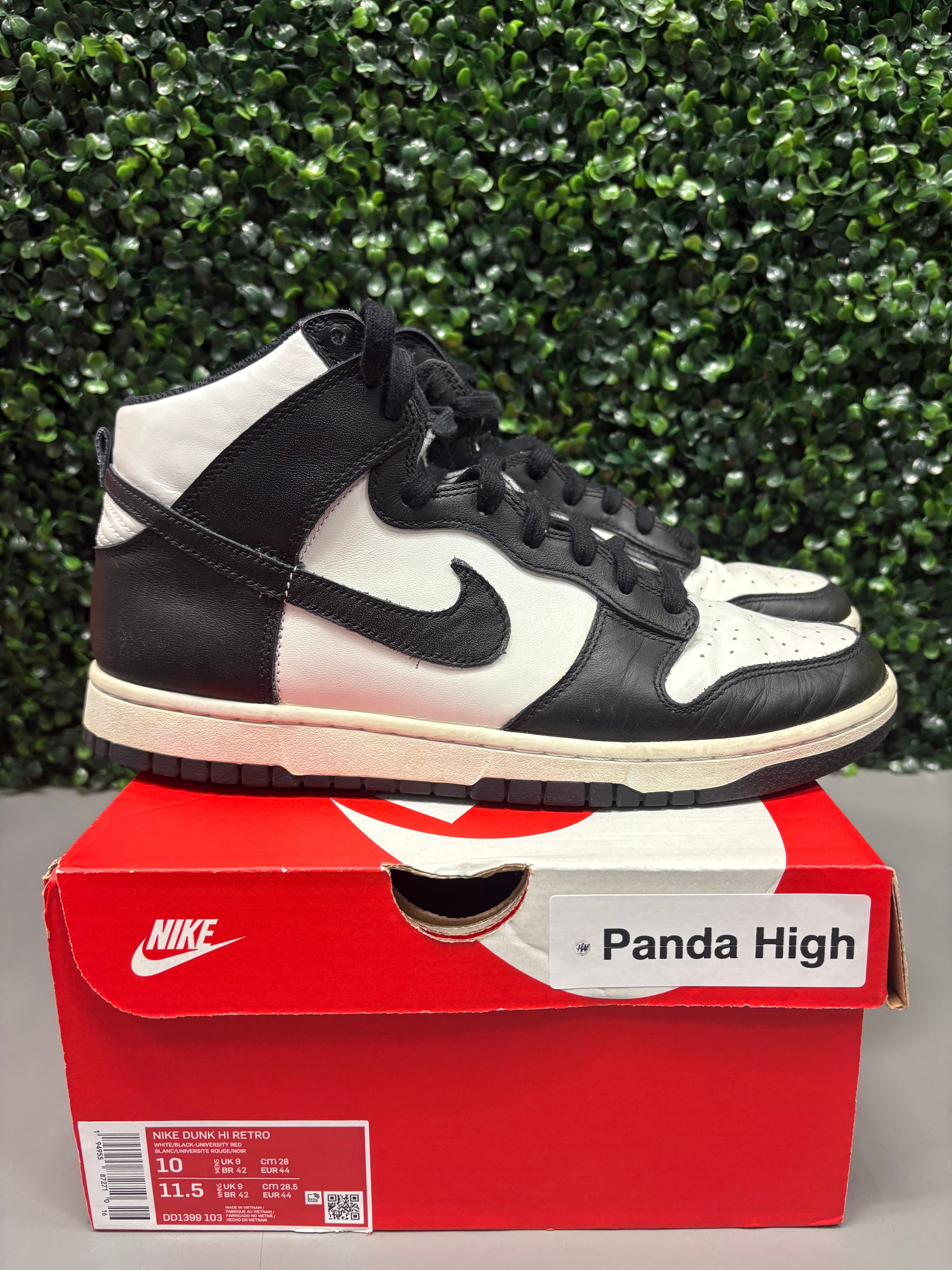Dunk High "Panda" Size 10 Preowned