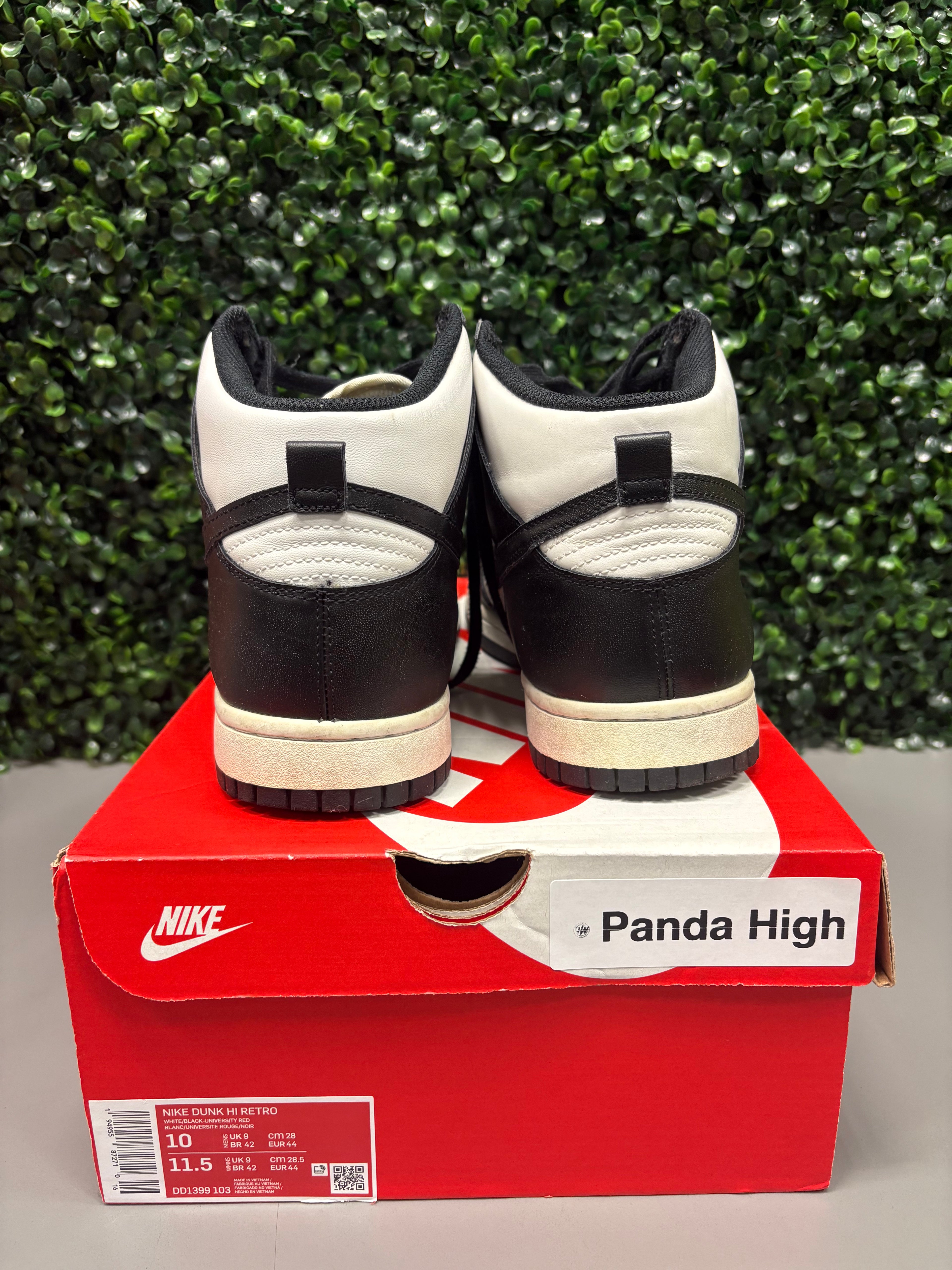 Dunk High "Panda" Size 10 Preowned