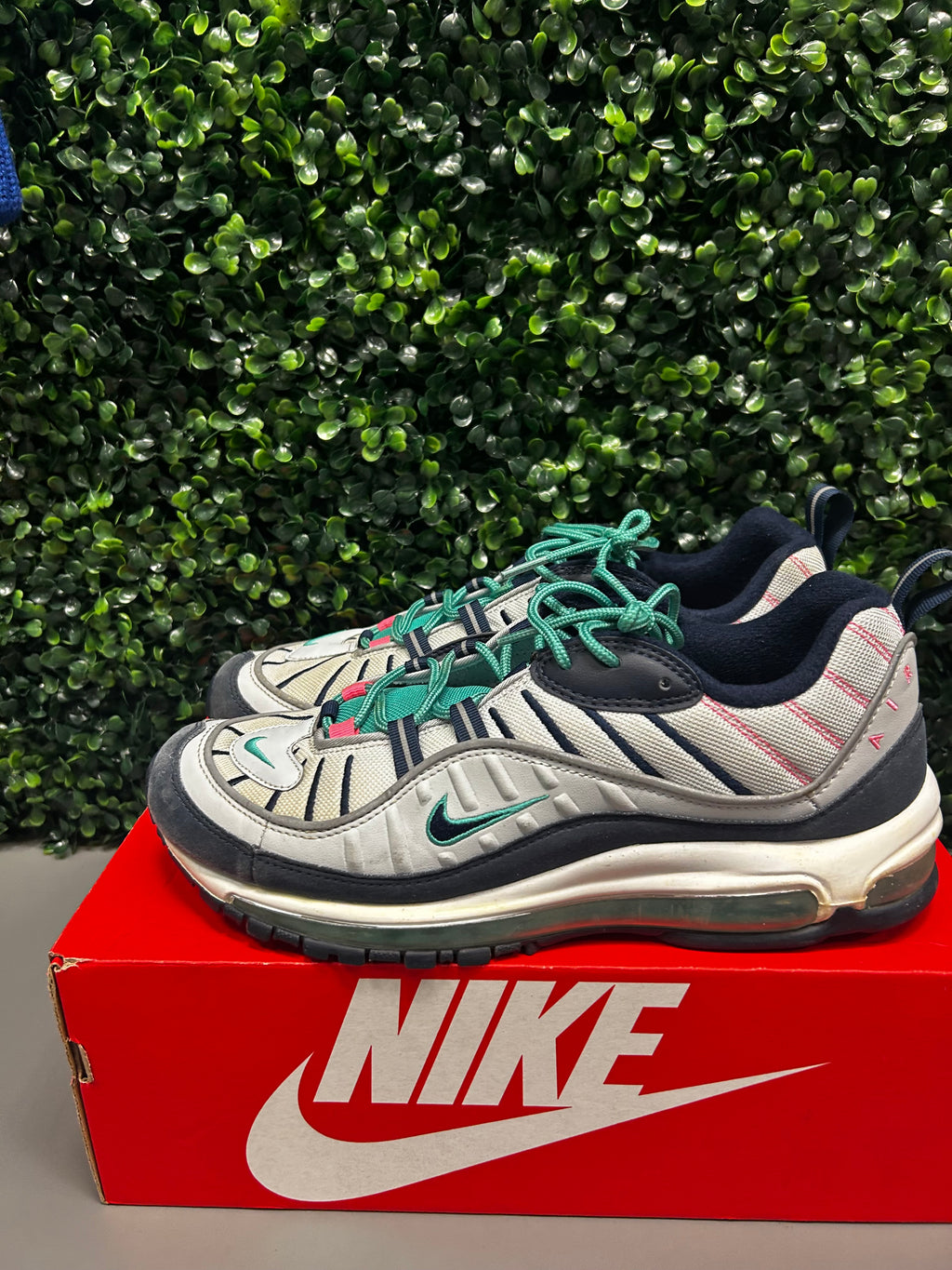 Nike Air Max 98 "South Beach" Size 10.5 Preowned