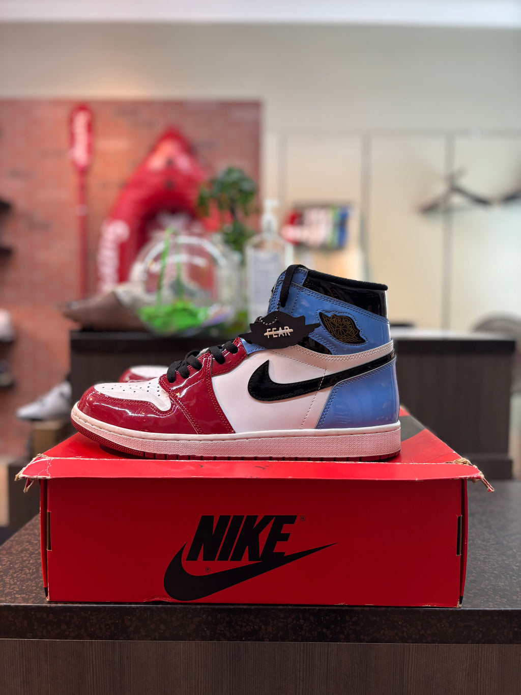Jordan 1 High "Fearless UNC Chicago" Size 13 Pre Owned