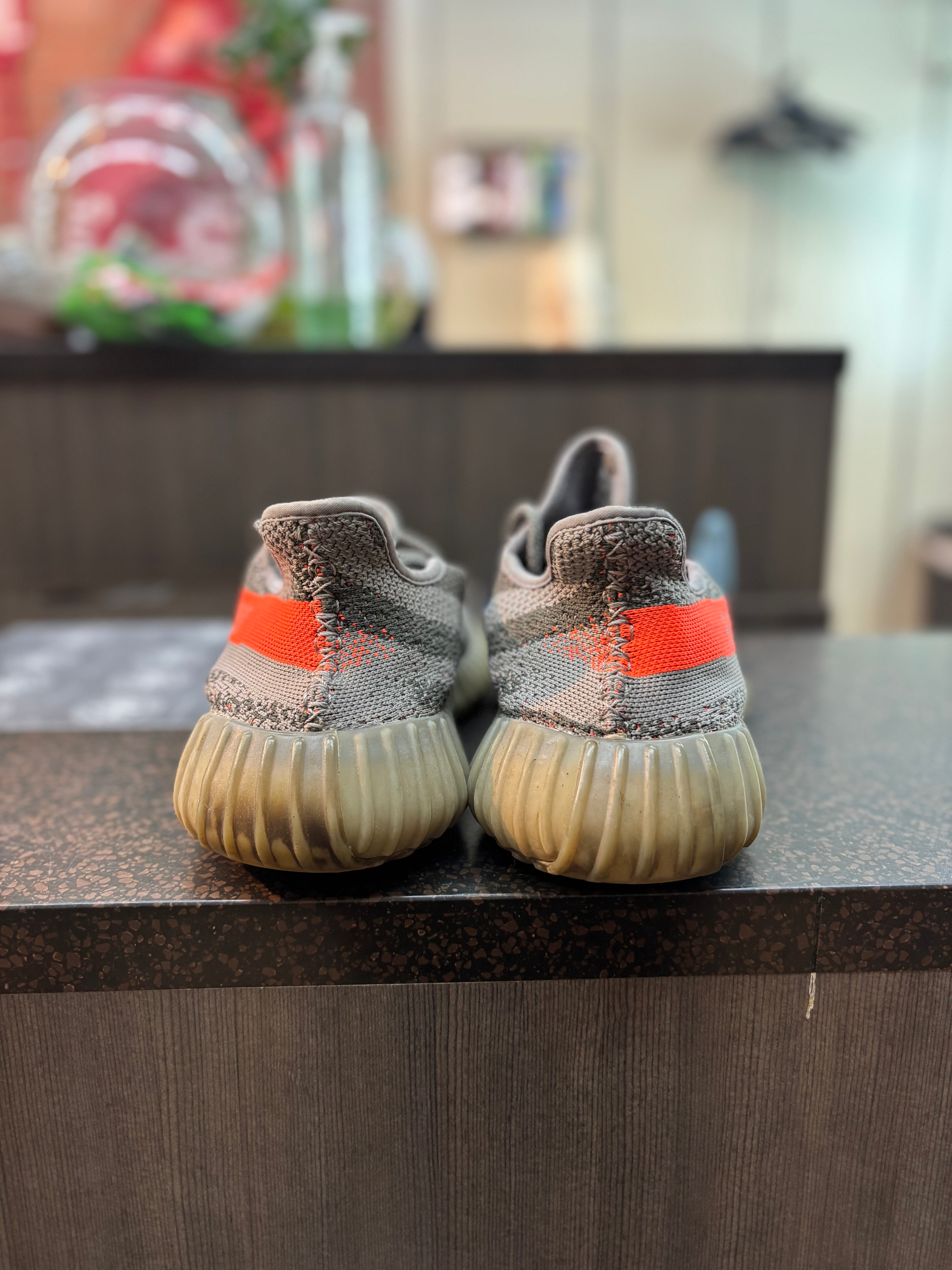 Yeezy 350 v2 "Beluga Reflective" Size 10.5 Pre Owned