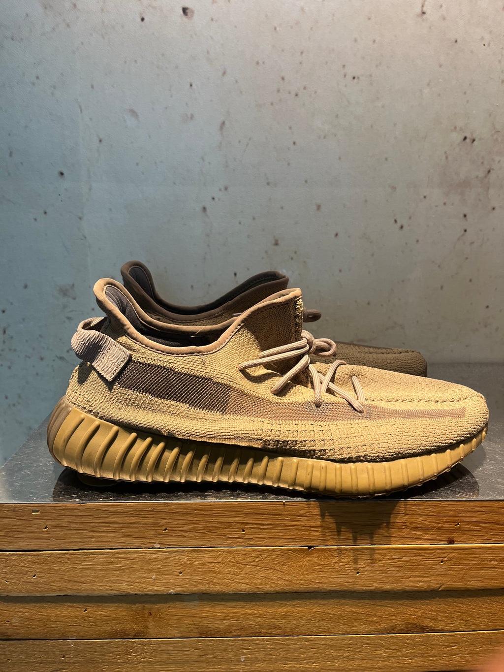 Yeezy 350 v2 "Earth" Size 14 Preowned