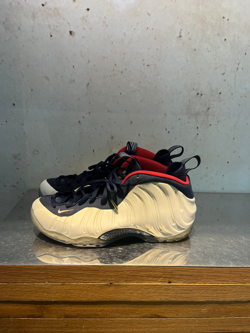 Nike Air Foamposite Size 13 Preowned