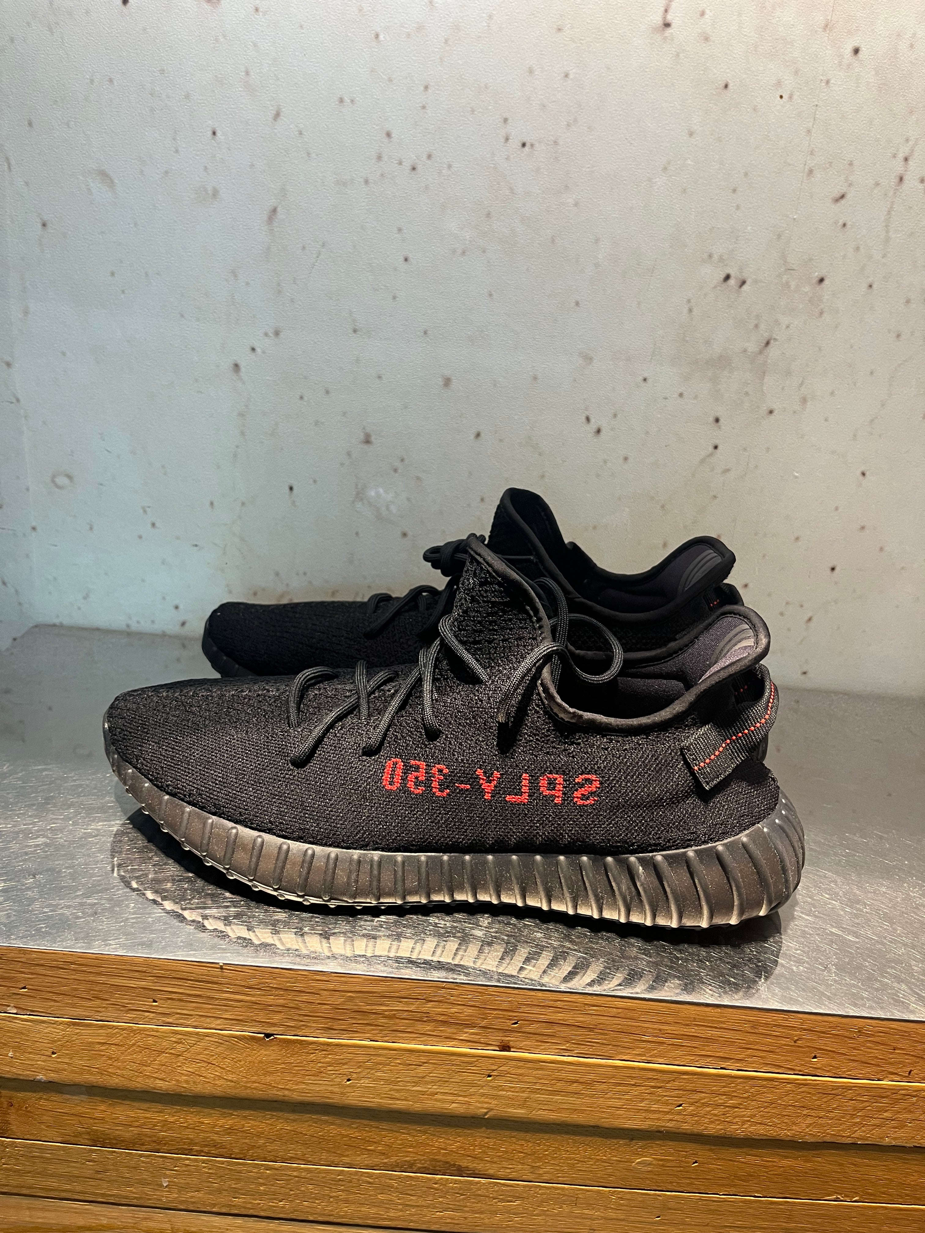 Yeezy 350 Bred v2 "Bred" Size 14 Preowned