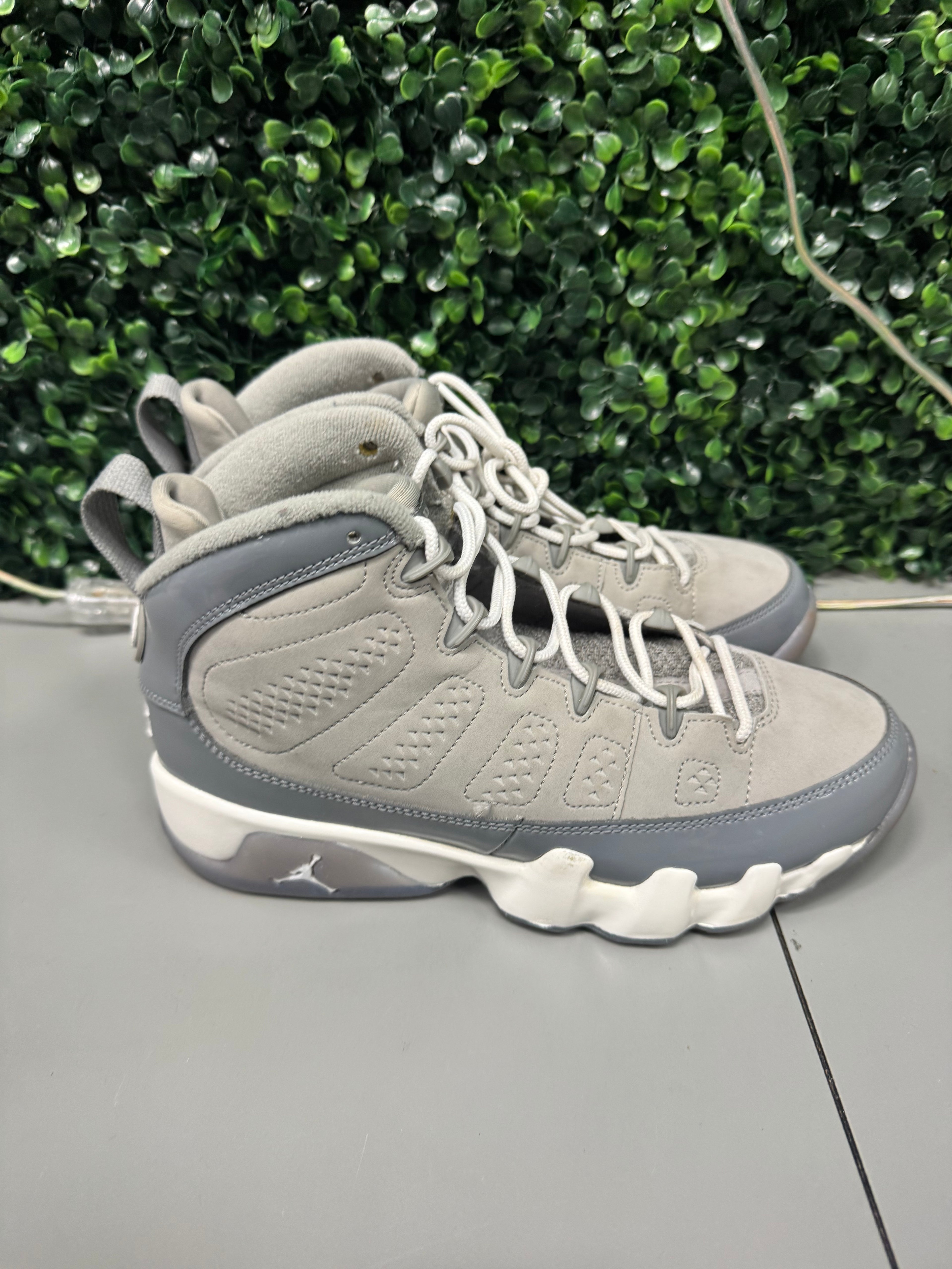 Jordan 9 Retro Cool Grey (2025) Size 6Y Preowned