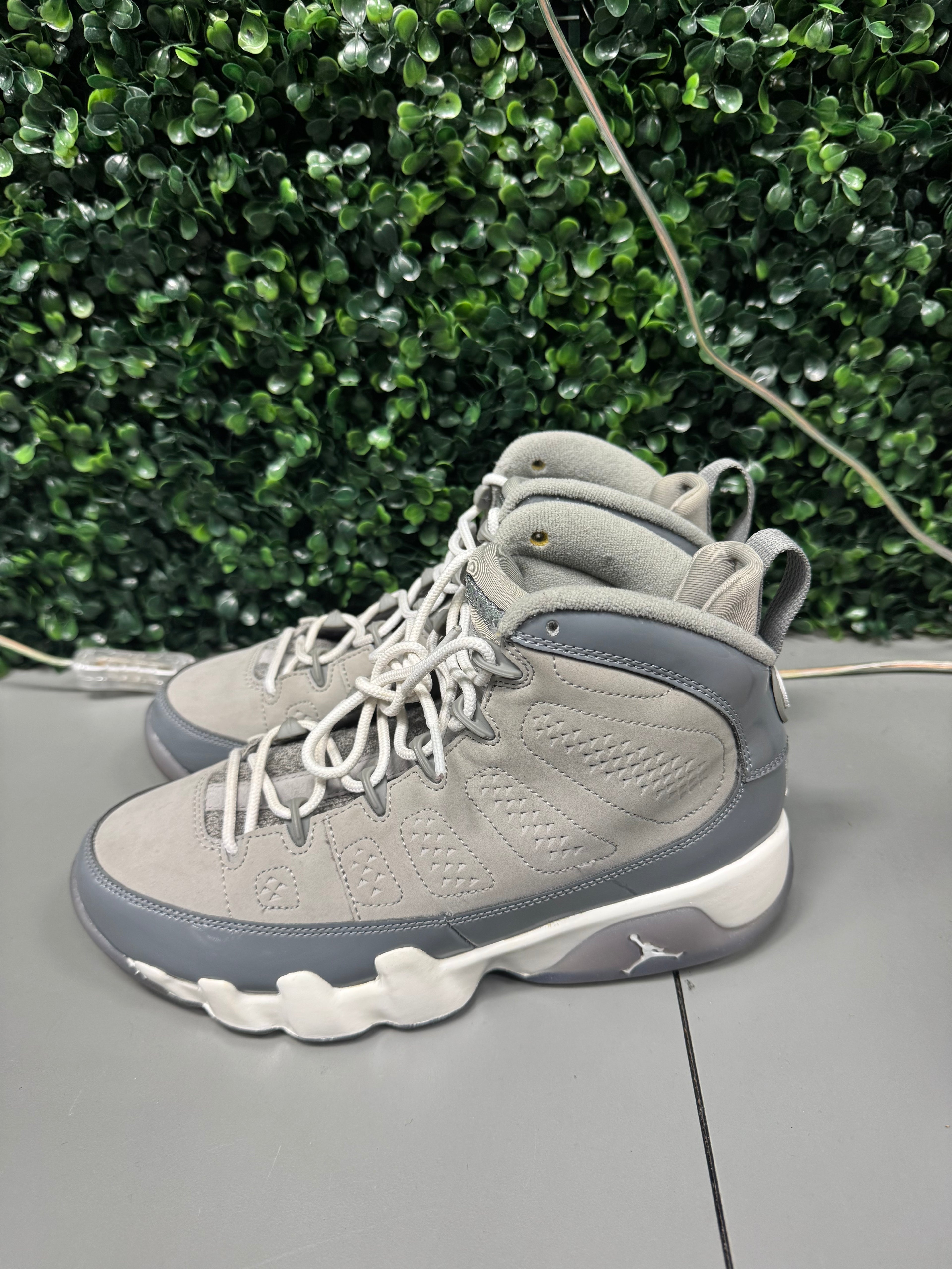 Jordan 9 Retro Cool Grey (2025) Size 6Y Preowned