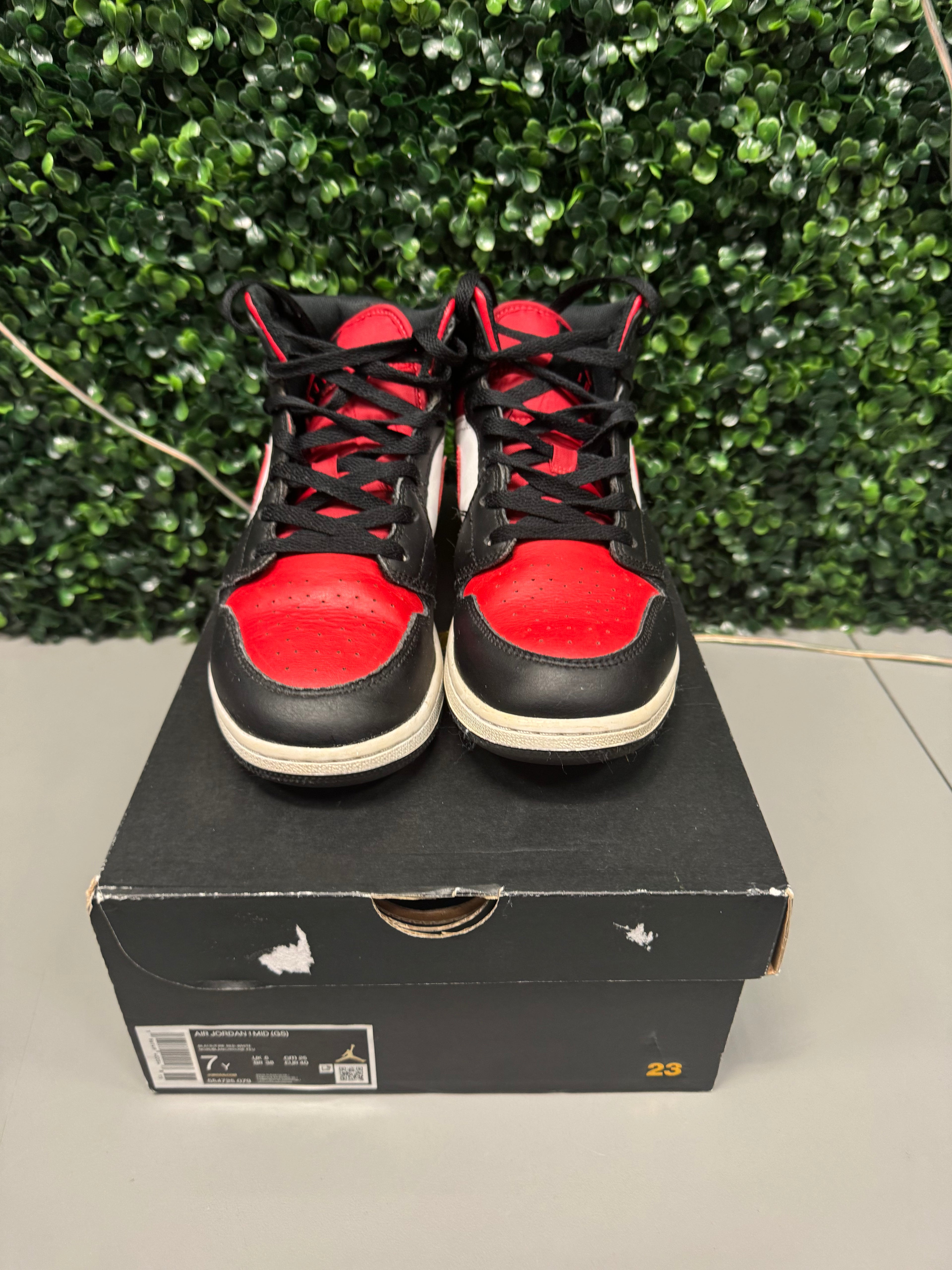 Air Jordan 1 Mid Black Fire Red Preowned 7Y