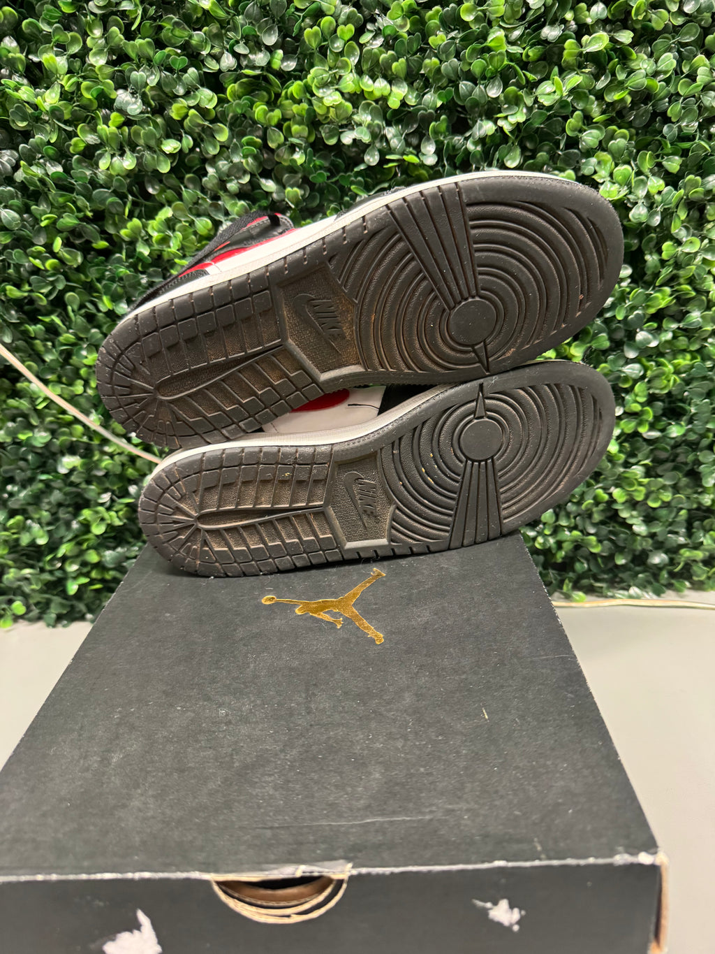 Air Jordan 1 Mid Black Fire Red Preowned 7Y