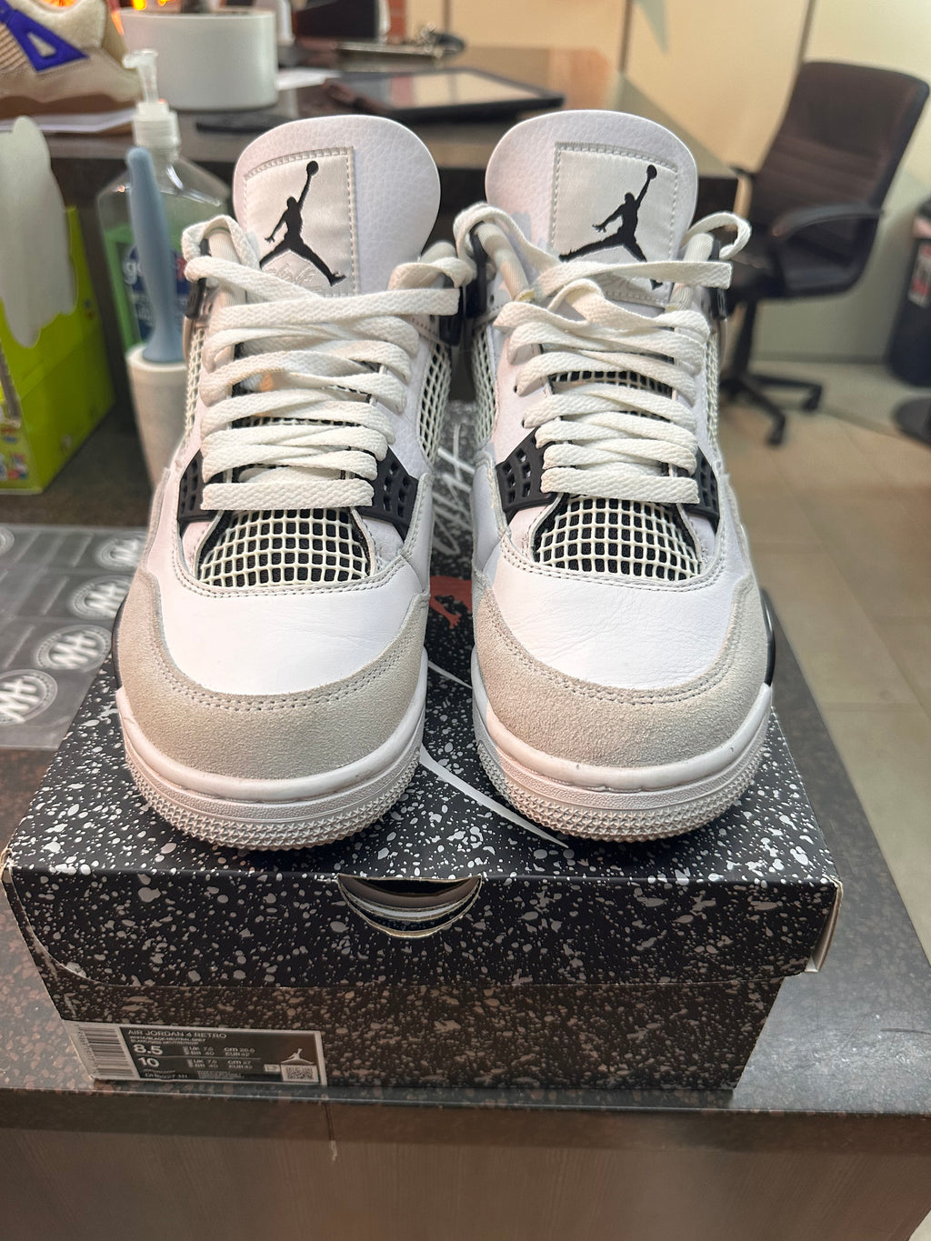 Jordan 4 Retro "Military Black" Preowned