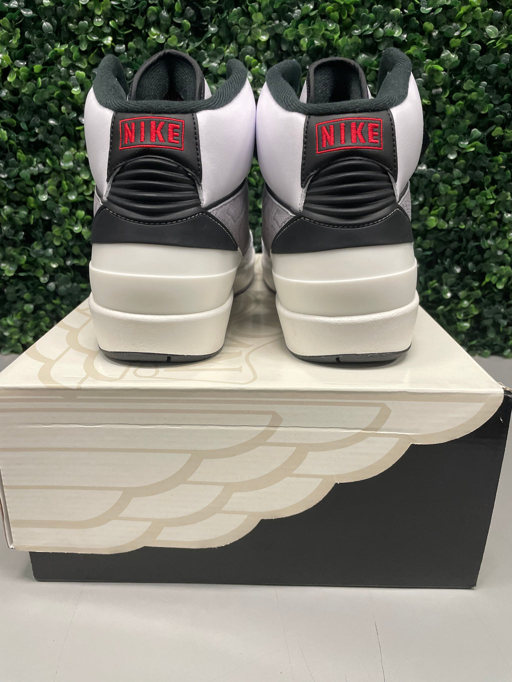 Jordan 2 Retro "Python" Size 13 Preowned