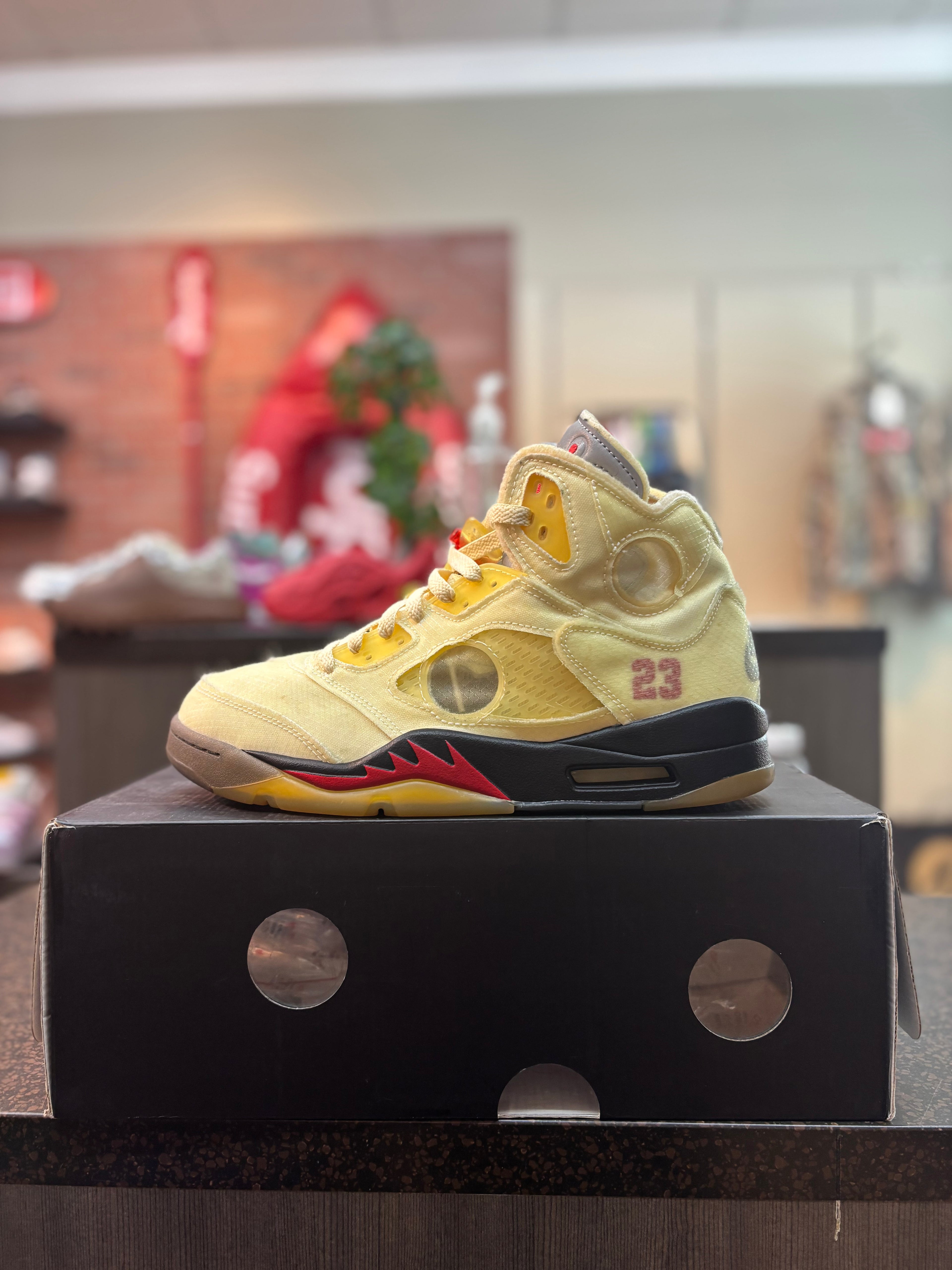 Jordan 5 x Off White "Sail" Size 9 Pre Owned