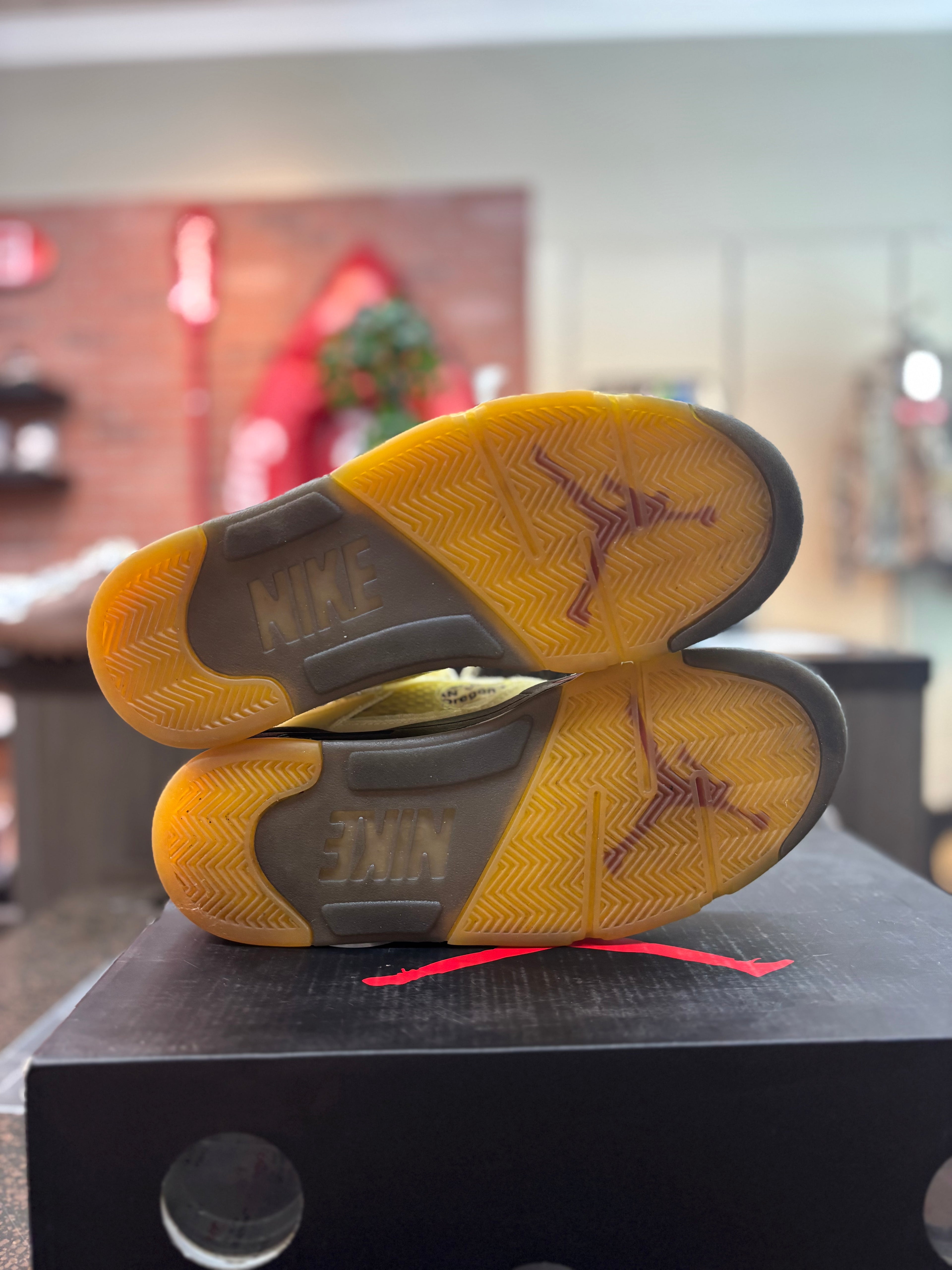 Jordan 5 x Off White "Sail" Size 9 Pre Owned