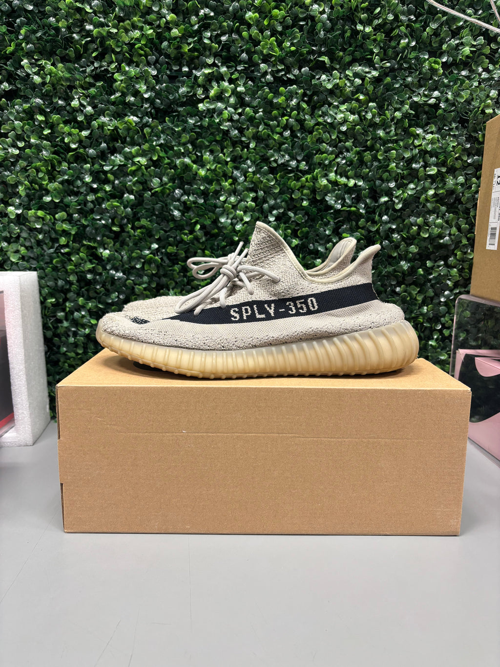 Adidas Yeezy 350 V2 "Granite" Size 13.5 Preowned