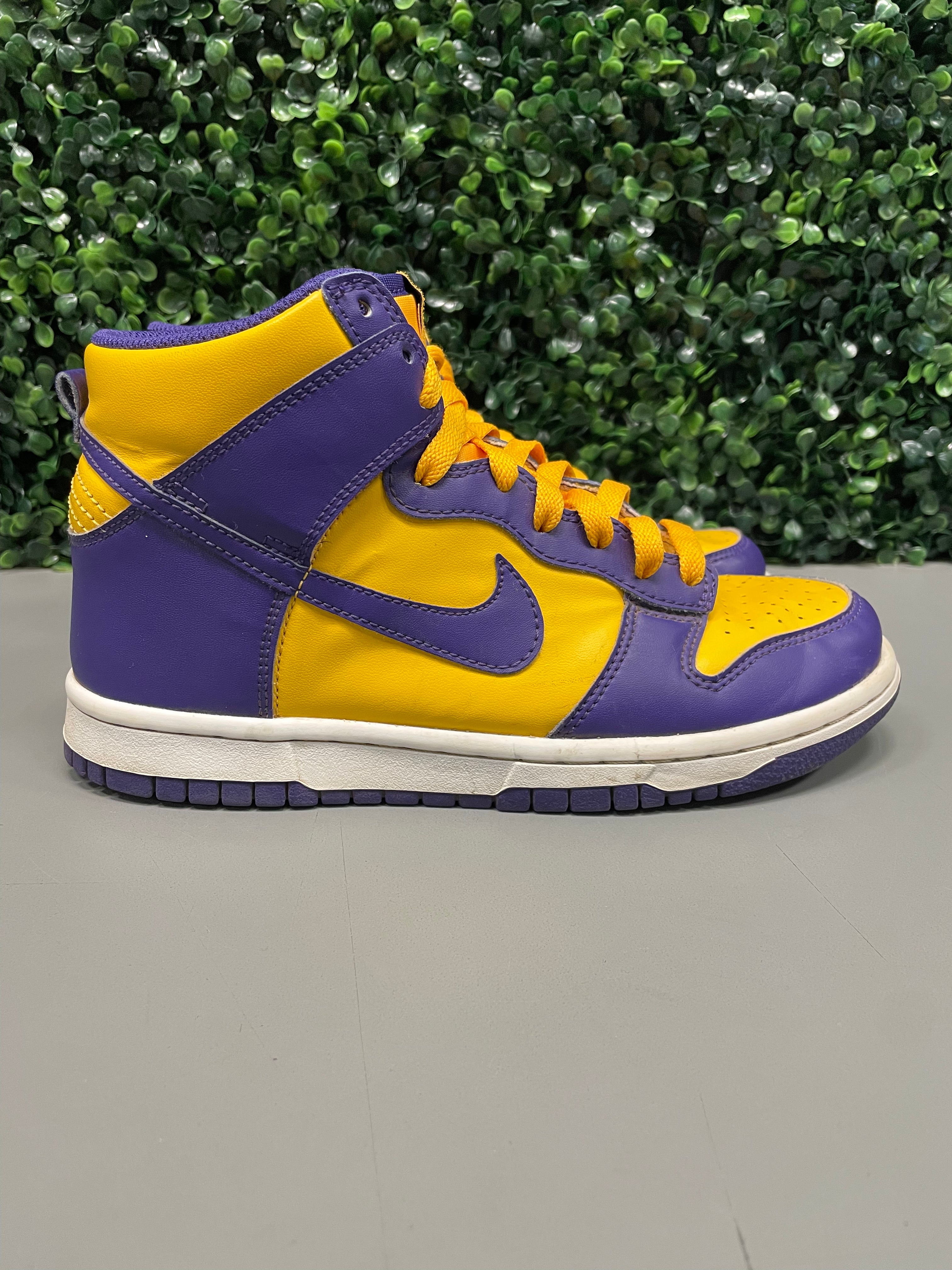 Nike Dunk High Lakers (GS) Size 5Y Preowned No Box