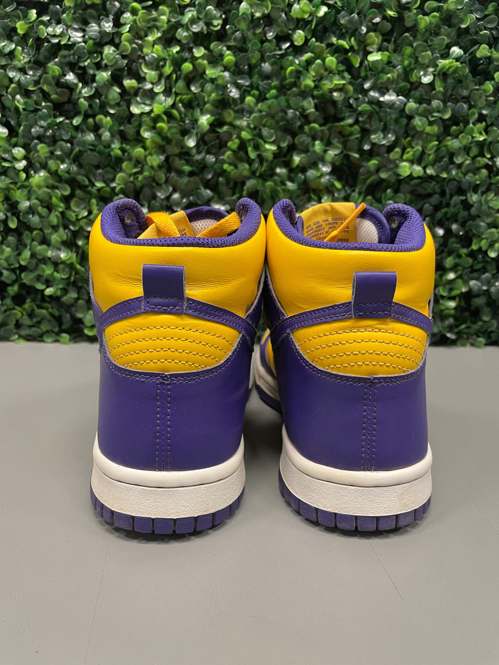 Nike Dunk High Lakers (GS) Size 5Y Preowned No Box