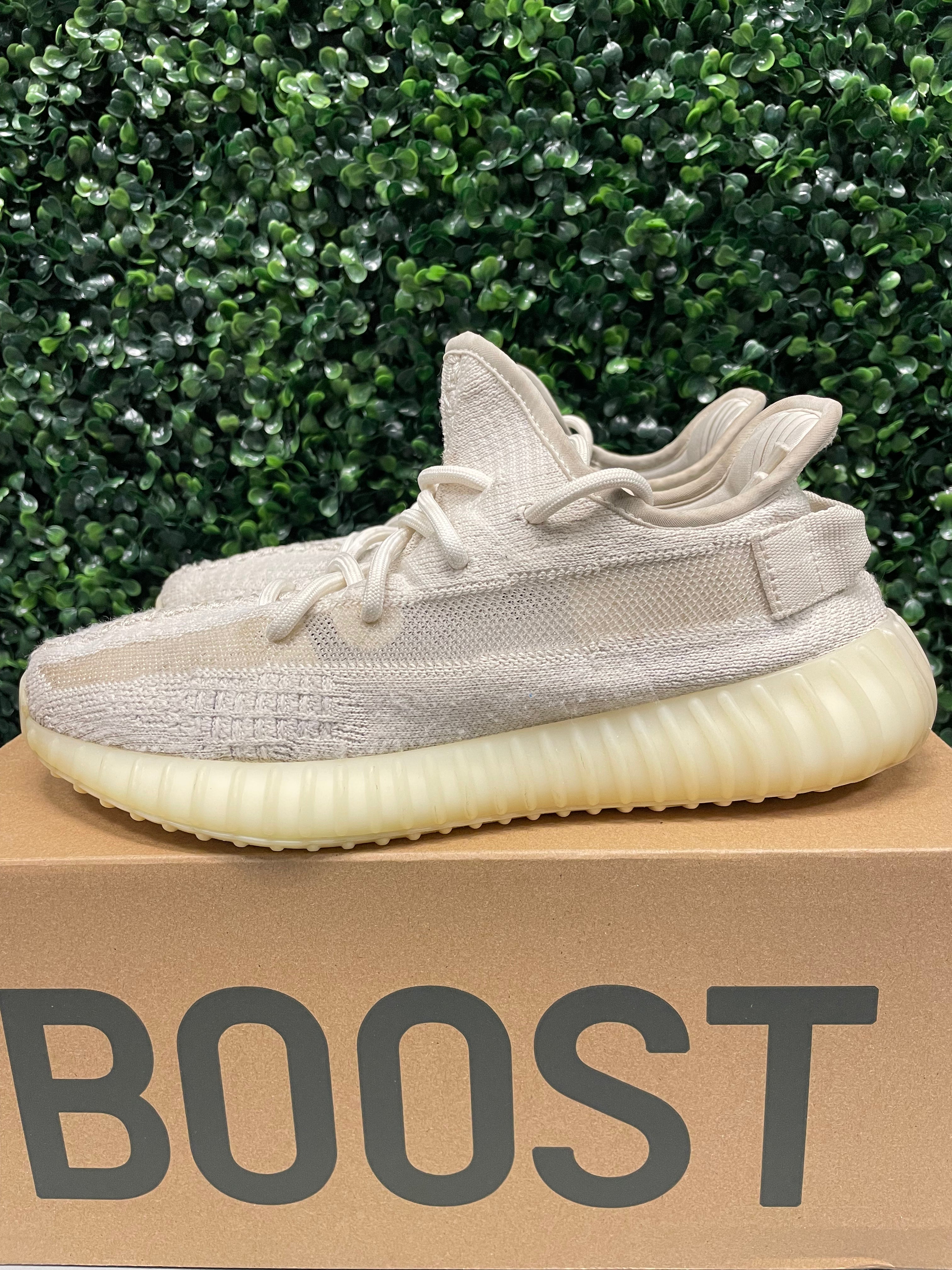 Yeezy Boost 350 V2 Bone Size 7 Preowned