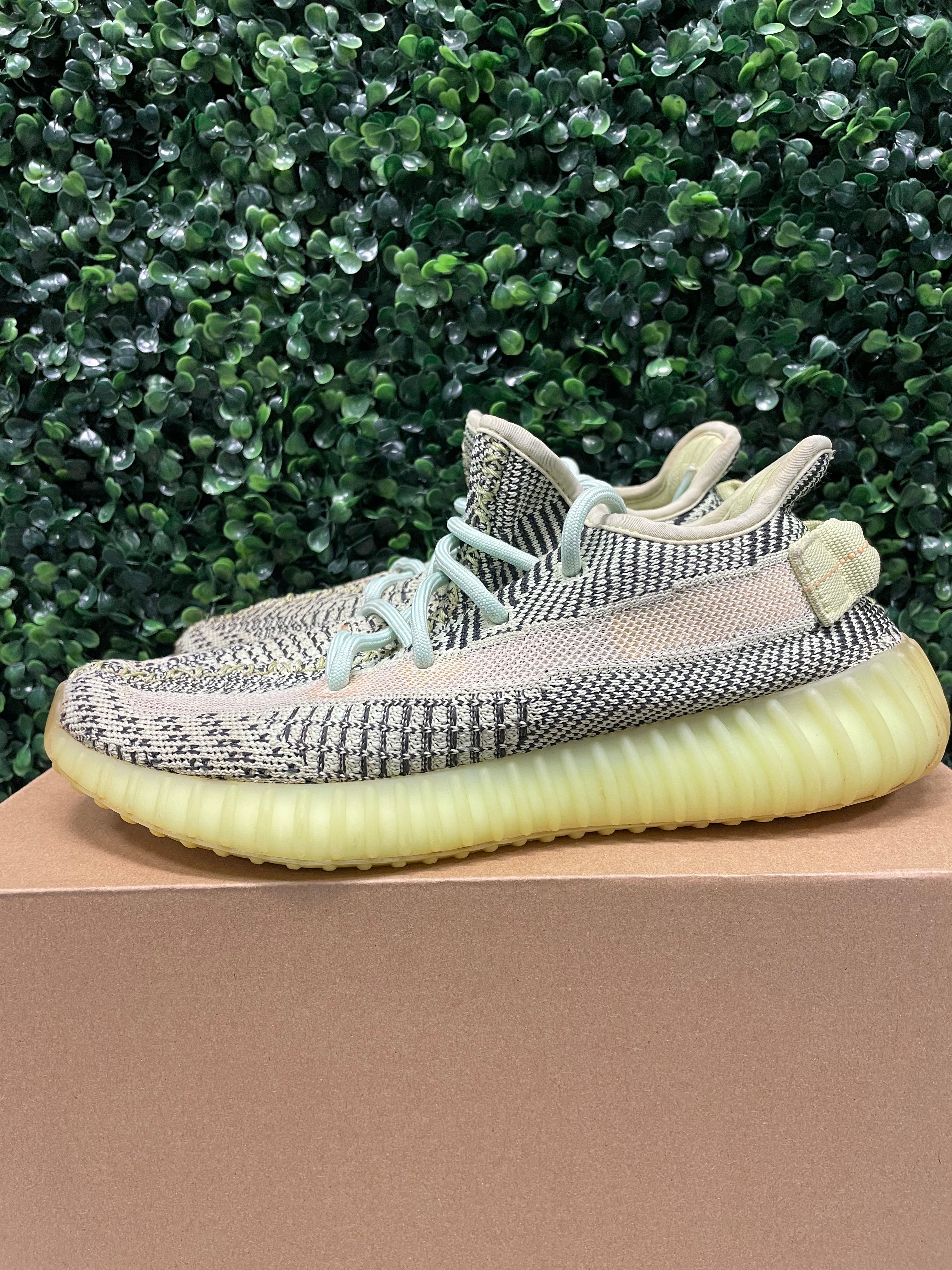 Yeezy Boost 350 V2 Yeezreel (Non-Reflective) Size 5.5 Preowned