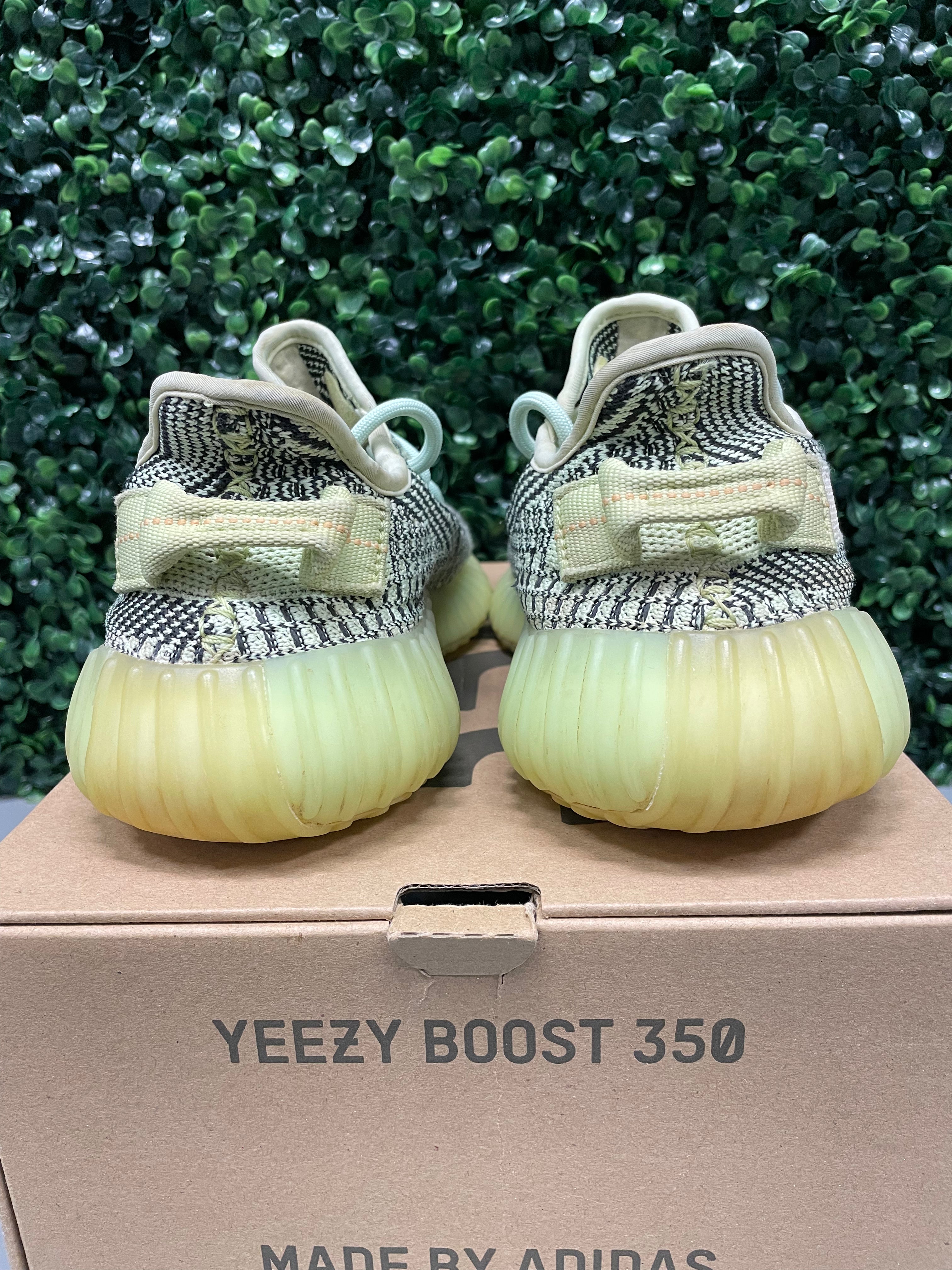 Yeezy Boost 350 V2 Yeezreel (Non-Reflective) Size 5.5 Preowned