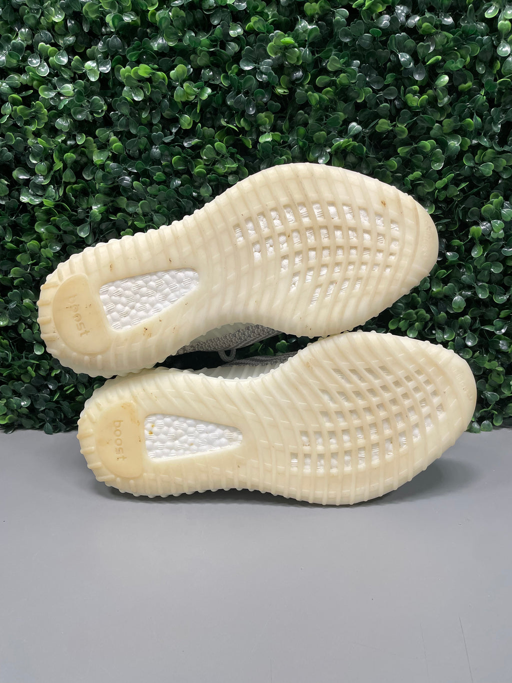 Yeezy Boost 350 V2 Static (Non-Reflective) Size 8 Preowned No Box
