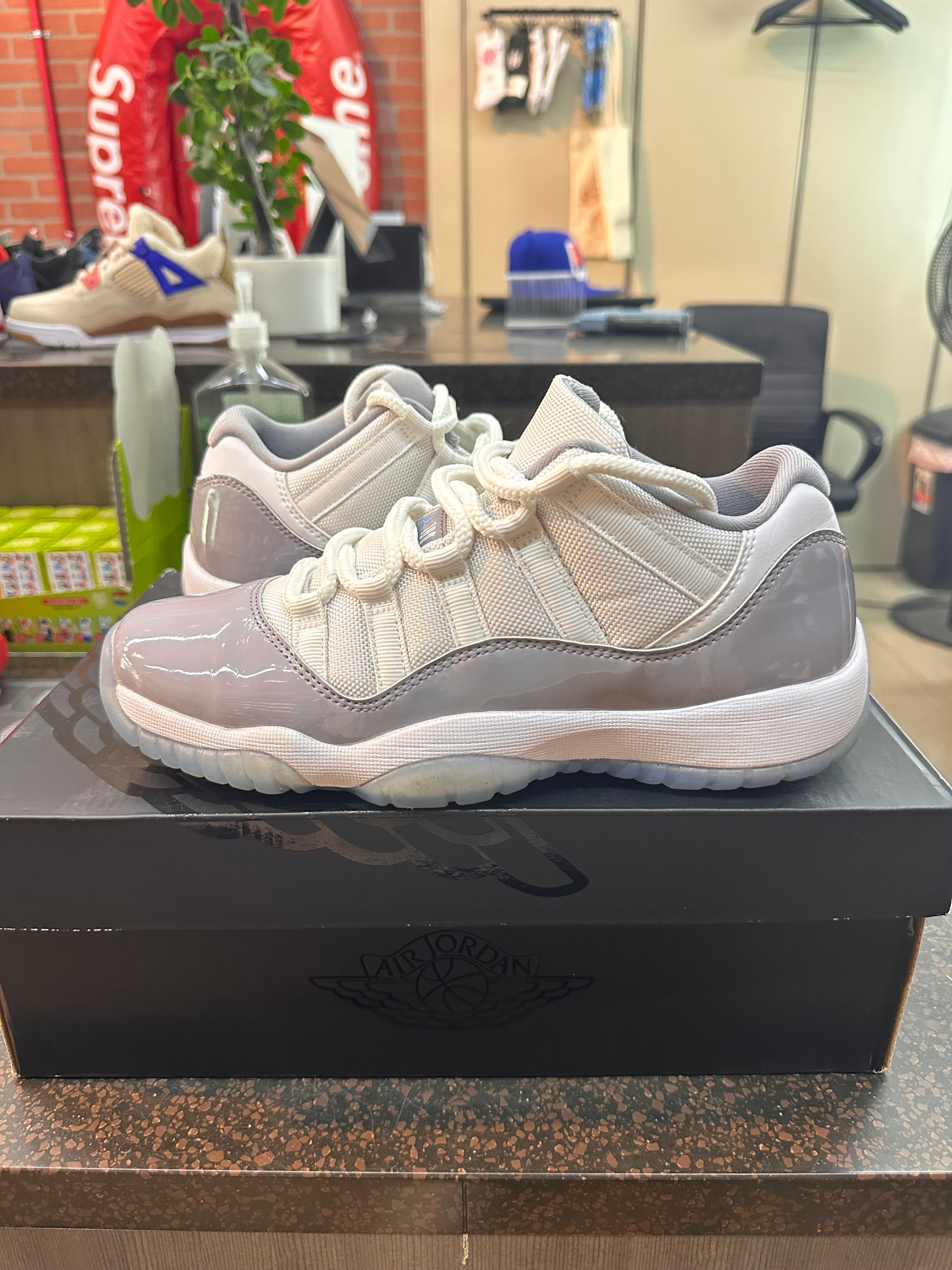 Air Jordan 11 Low "Cement Grey" Preowned No Box