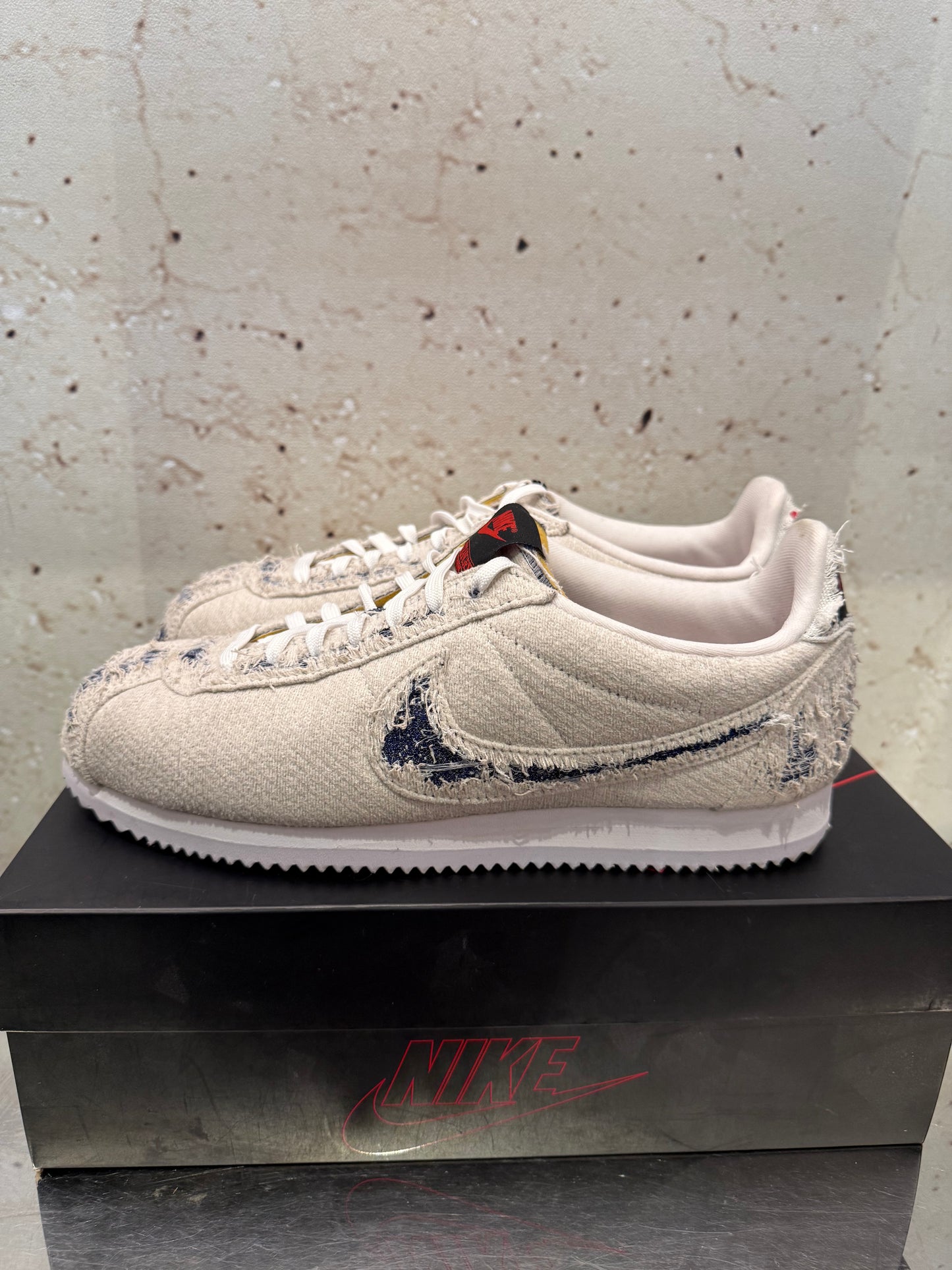 Nike Cortez "Stranger Things" Size 9.5 Preowned