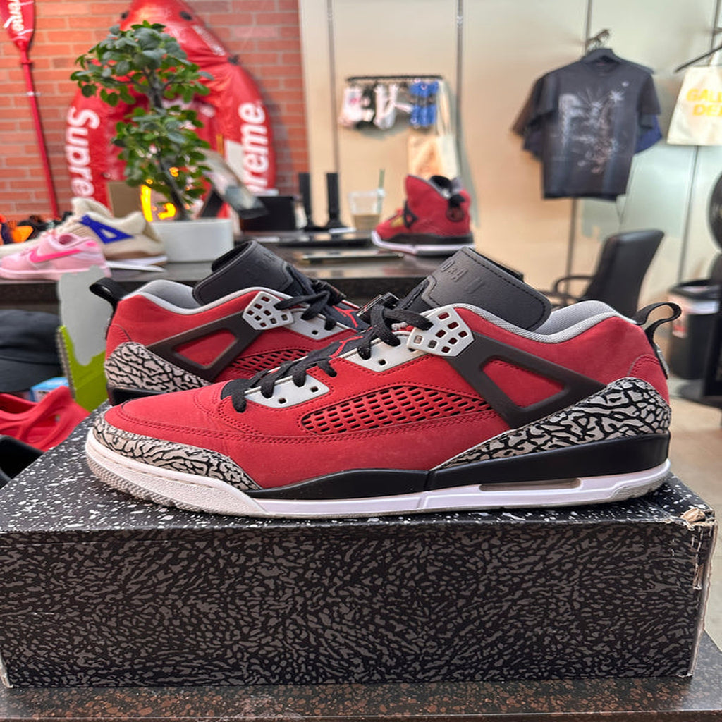 Air Jordan Spizike Low "Toro" Preowned