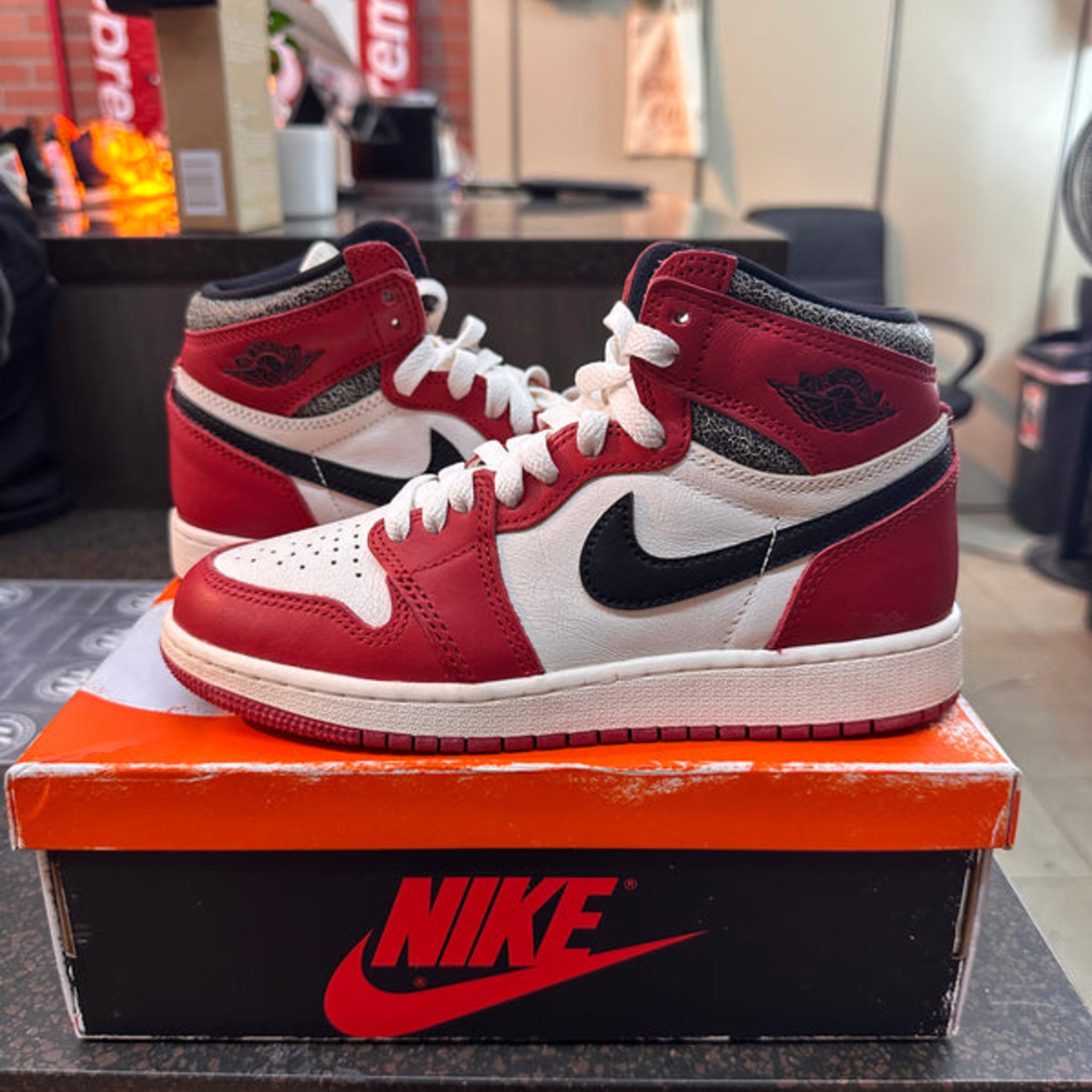 Jordan 1 "Lost and Found" Preowned