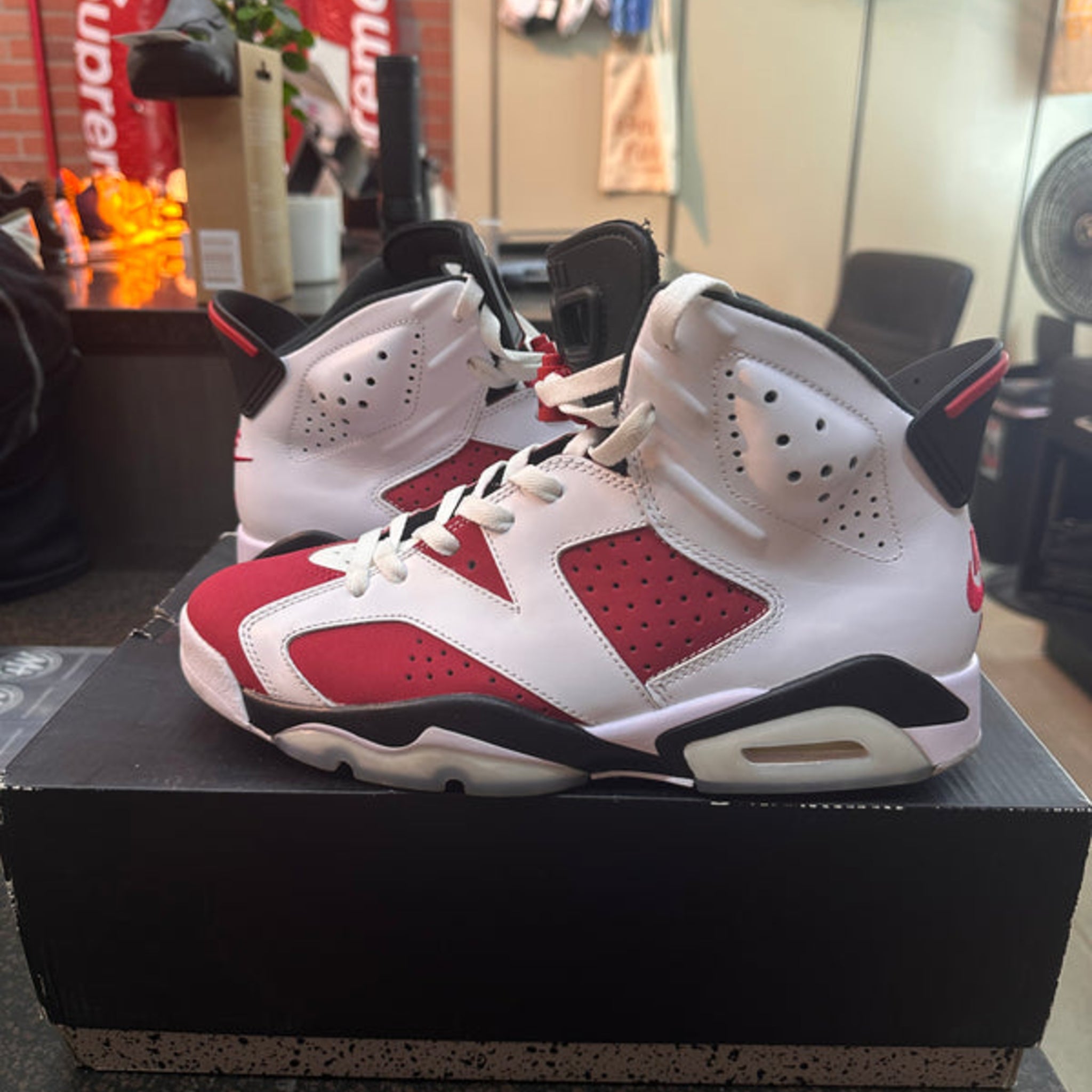 Jordan 6 "Carmine" Preowned