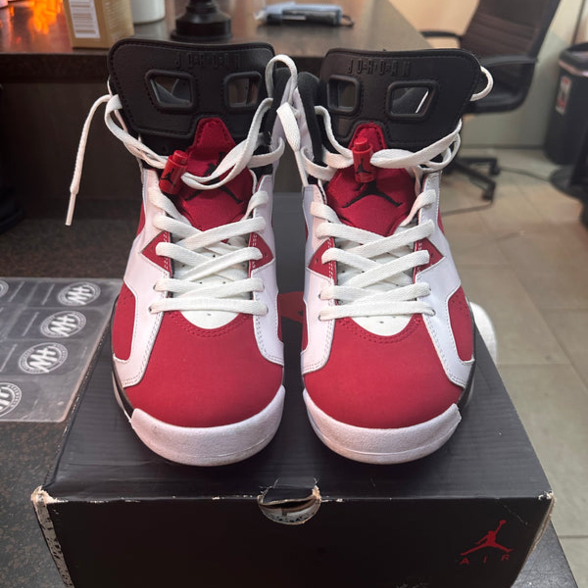 Jordan 6 "Carmine" Preowned