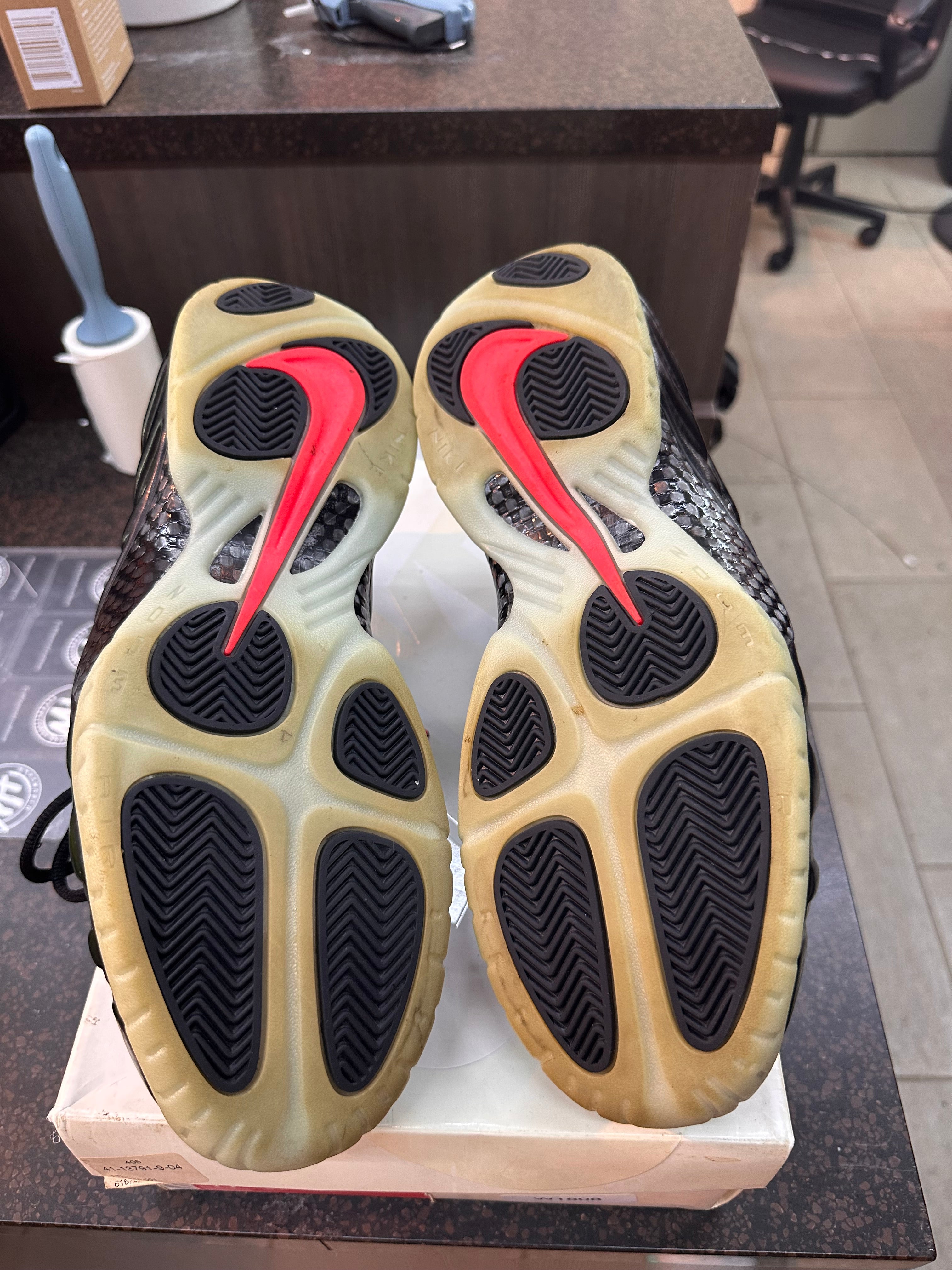 Nike Foamposite "Yeezy" Preowned