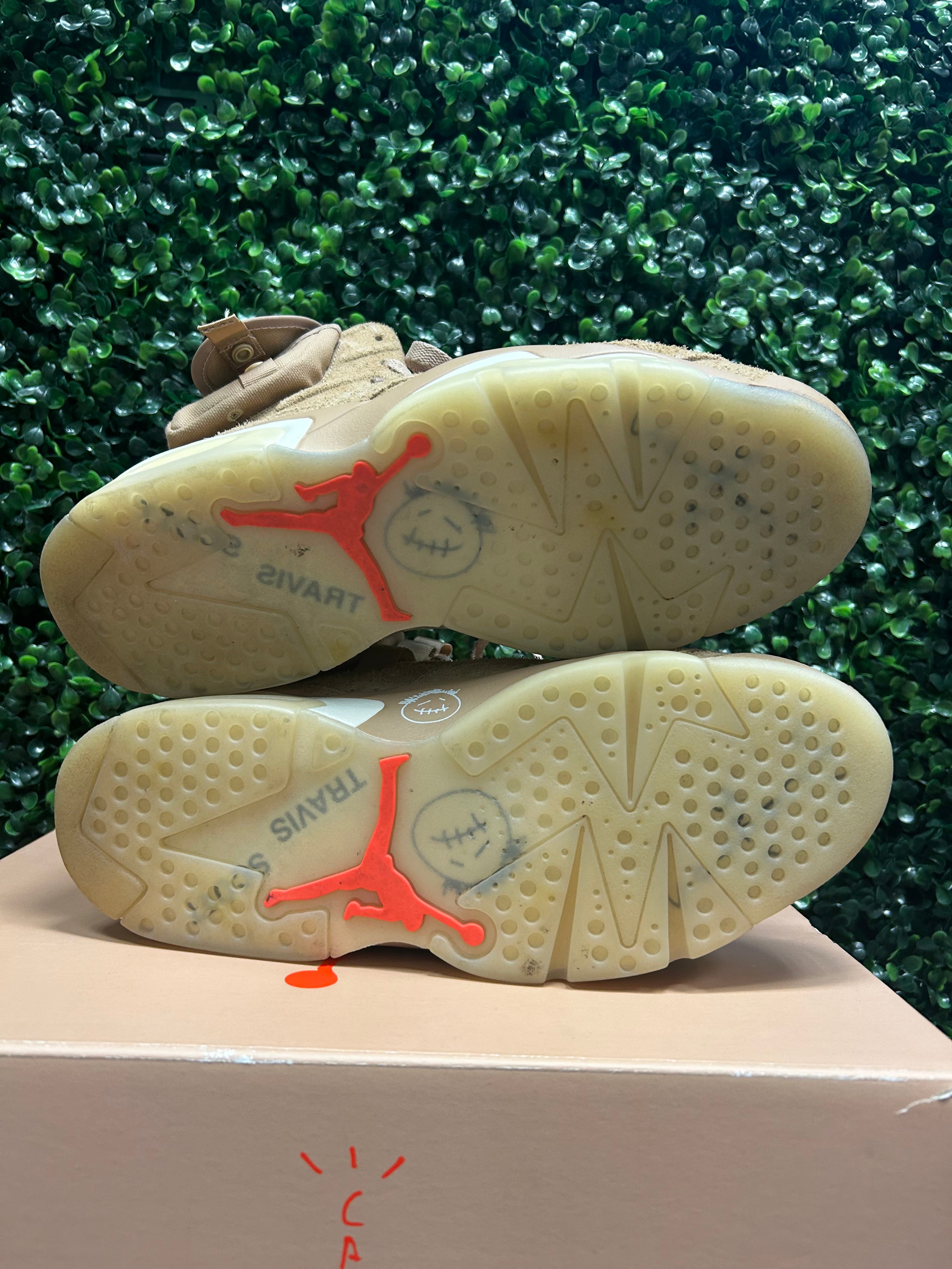 Jordan 6 Travis Scott Khaki Size 9 Preowned