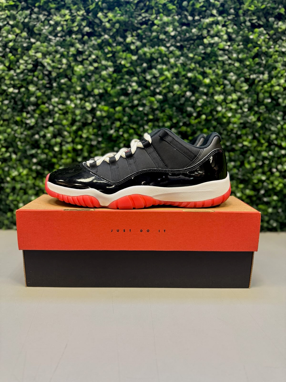 Jordan 11 Low "Bred" Size 13 Preowned