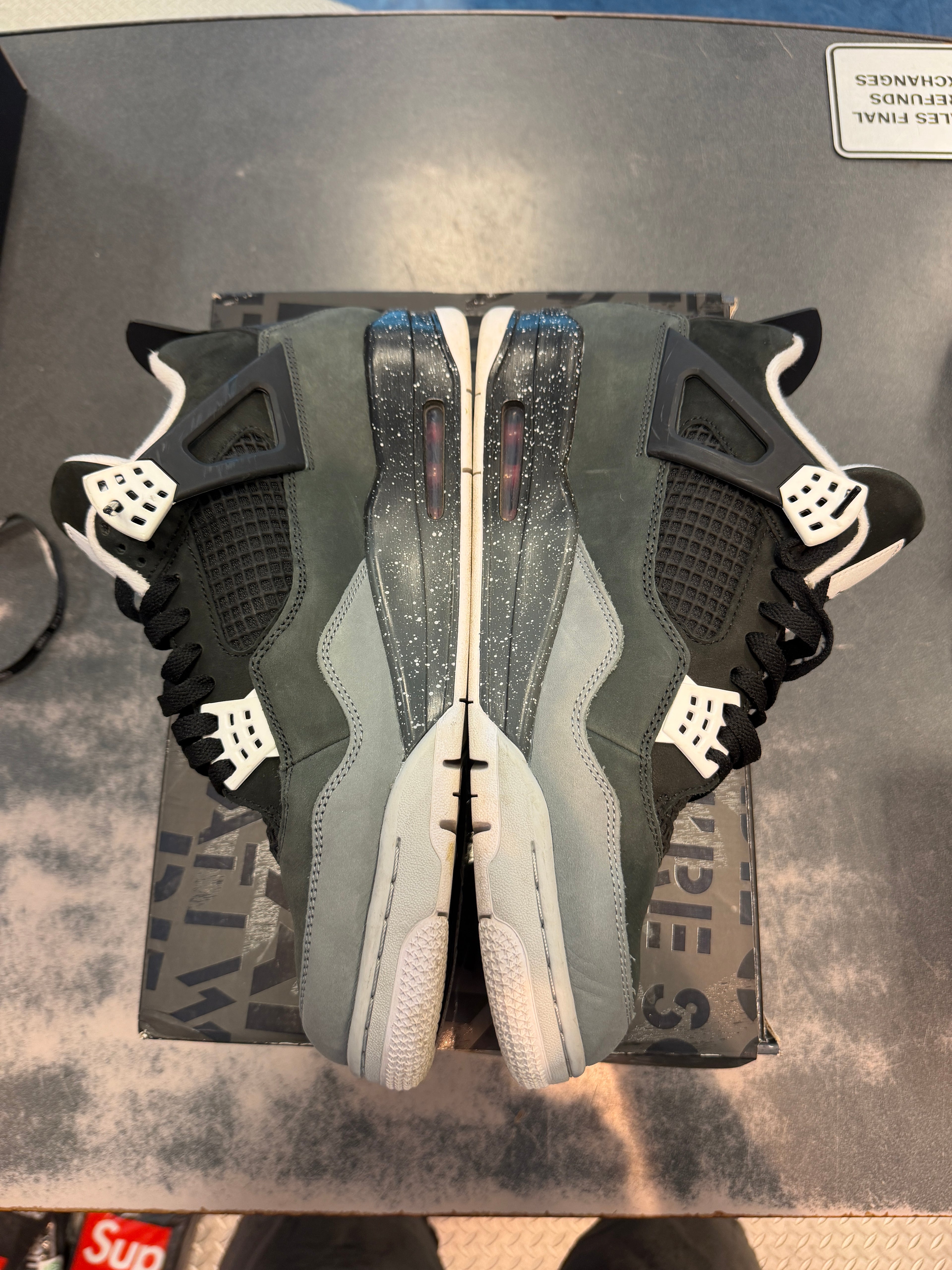 Jordan 4 Retro" Fear" (2024) Size 13 Preowned