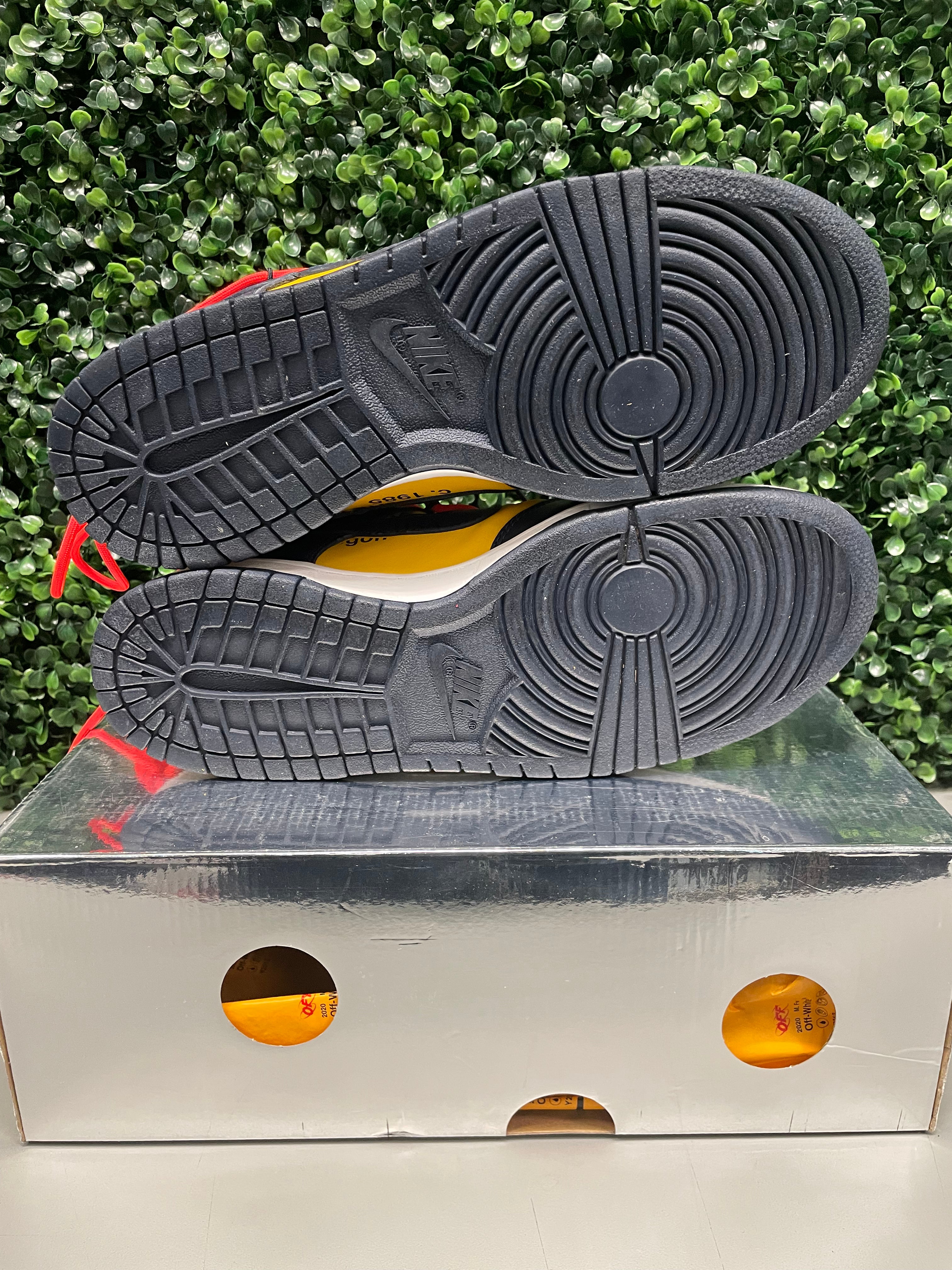 Nike Dunk Low Off-White "University Gold" Size 10 Preowned