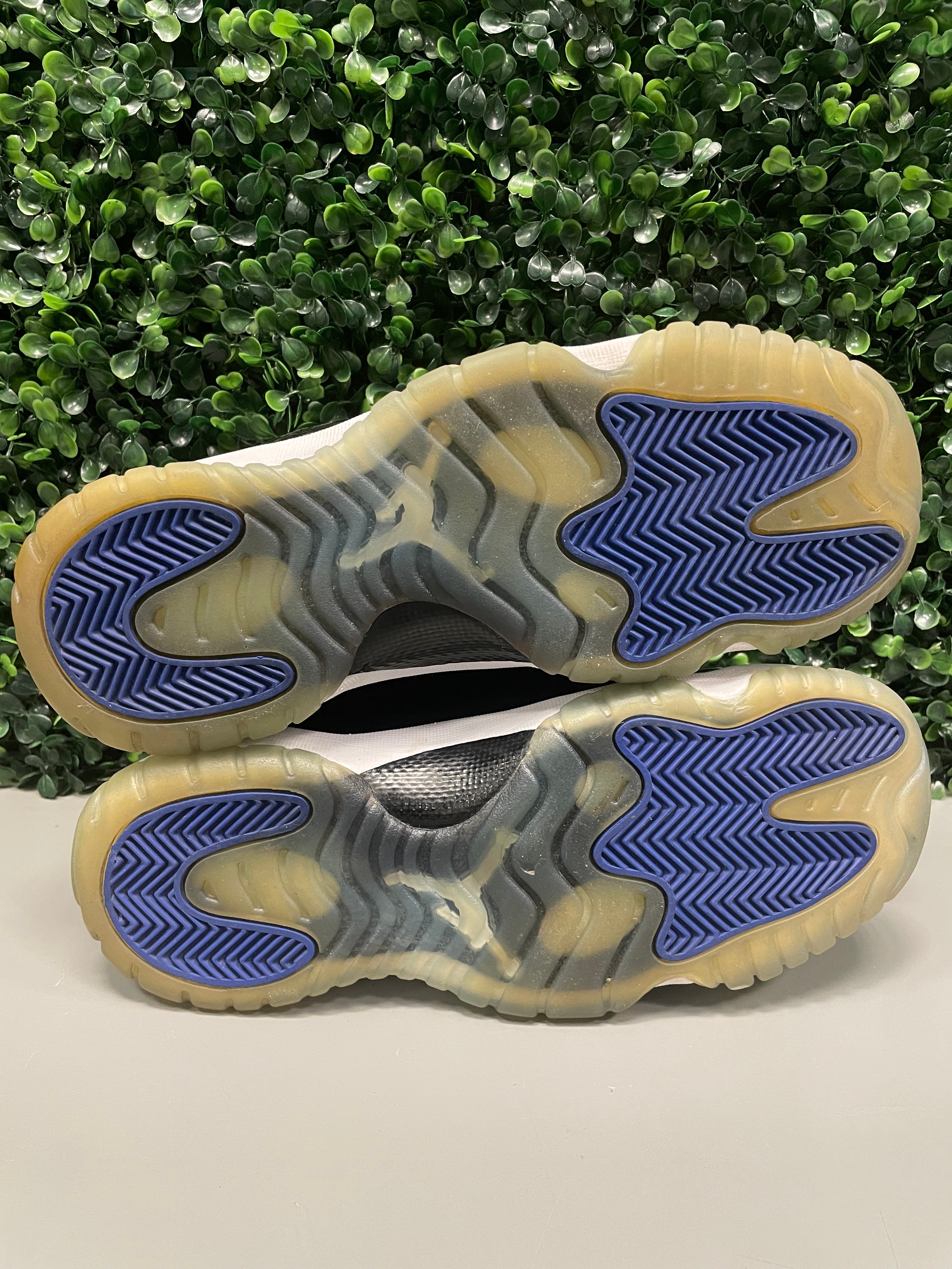 Jordan 11 Retro "Space Jam" (2016) (GS) Size 7Y Preowned