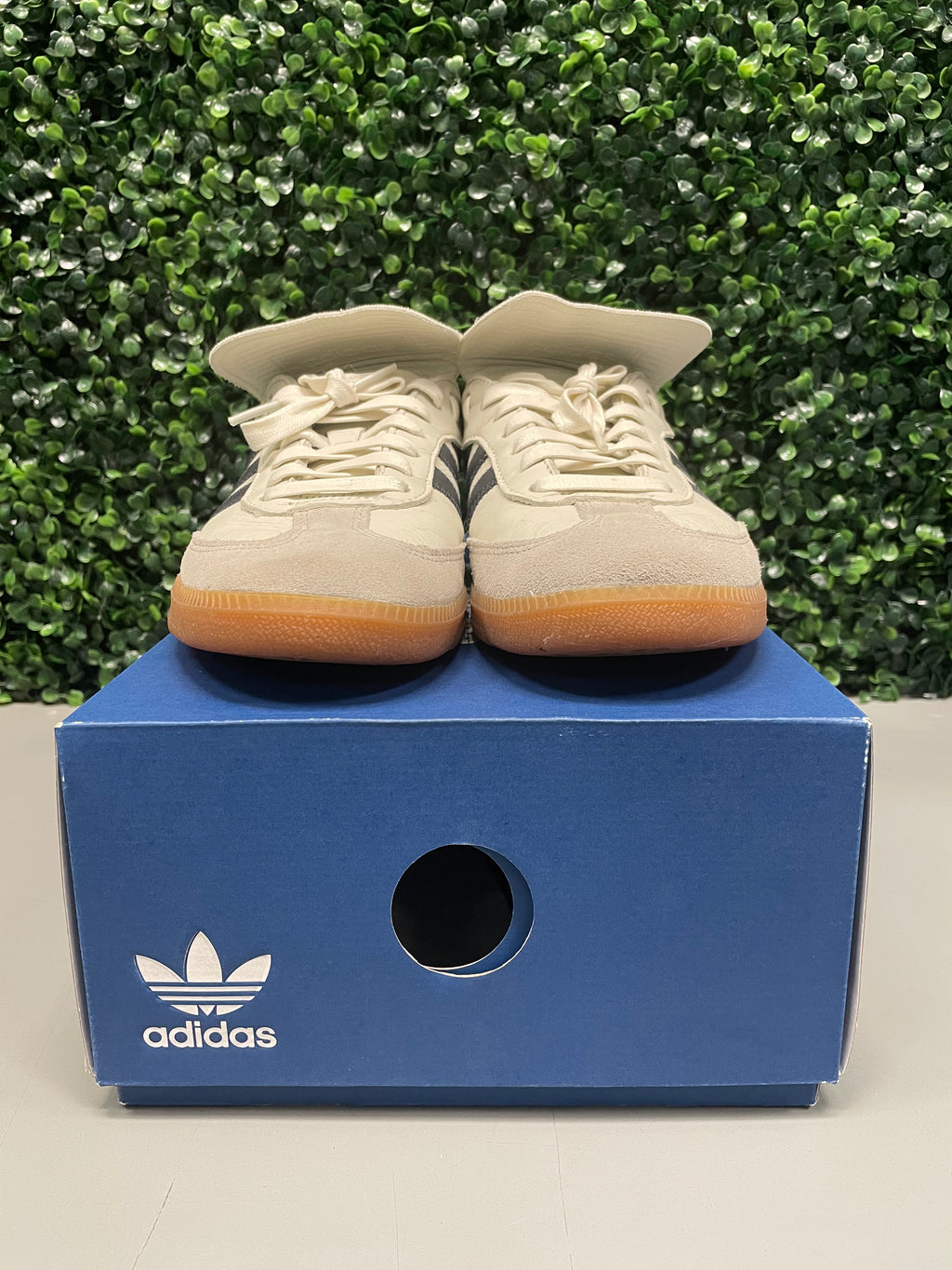 Adidas Samba Pharrell Humanrace "White Night Grey" Size 10 Preowned