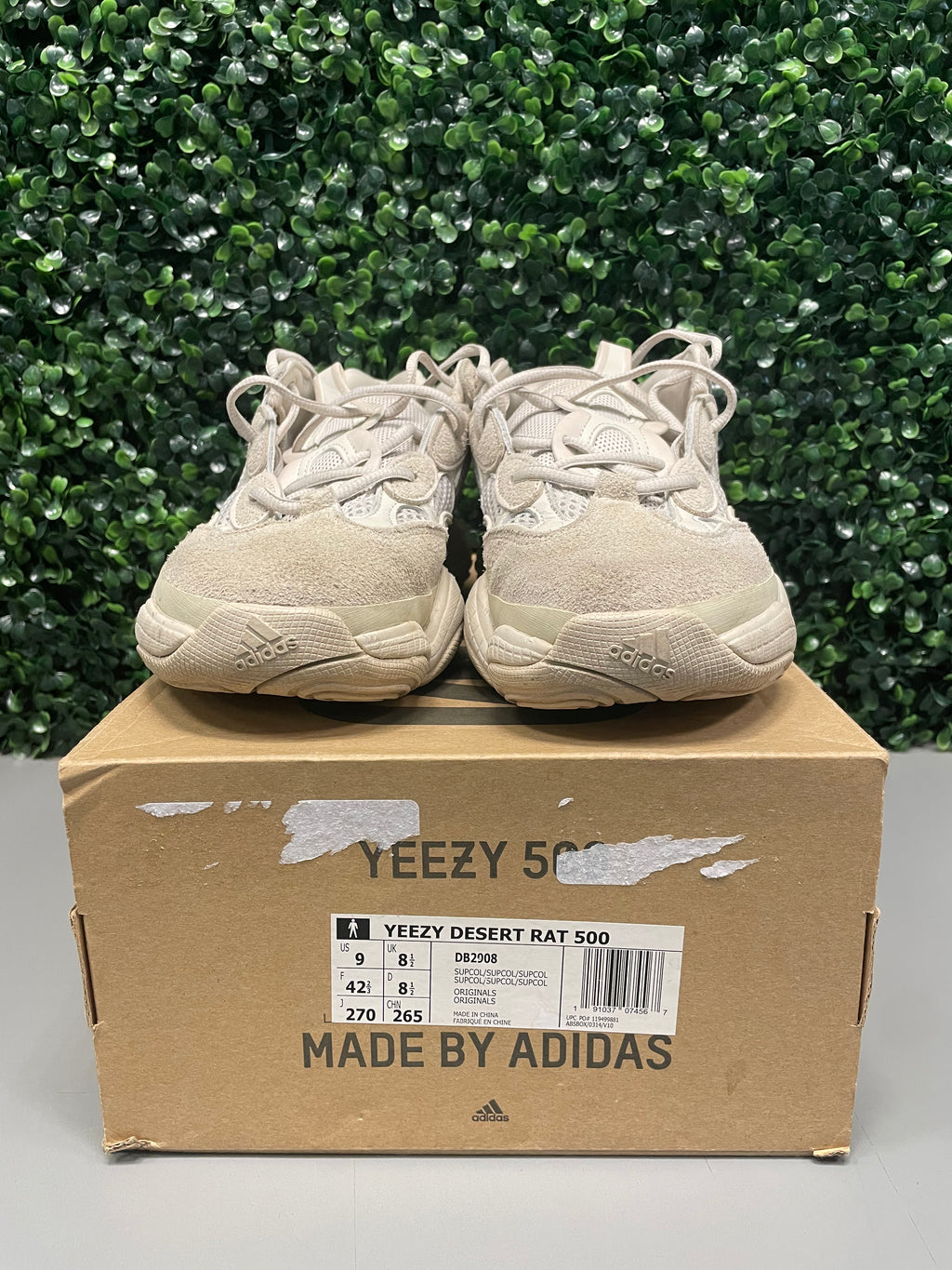 Yeezy 500 "Blush" Size 9 Preowned