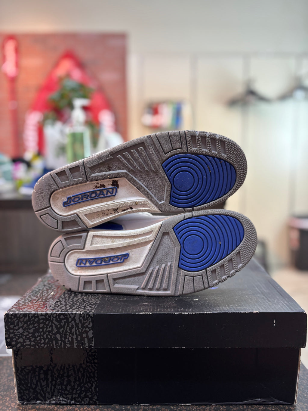 Jordan 3 "Racer Blue" Size 8 Pre Owned